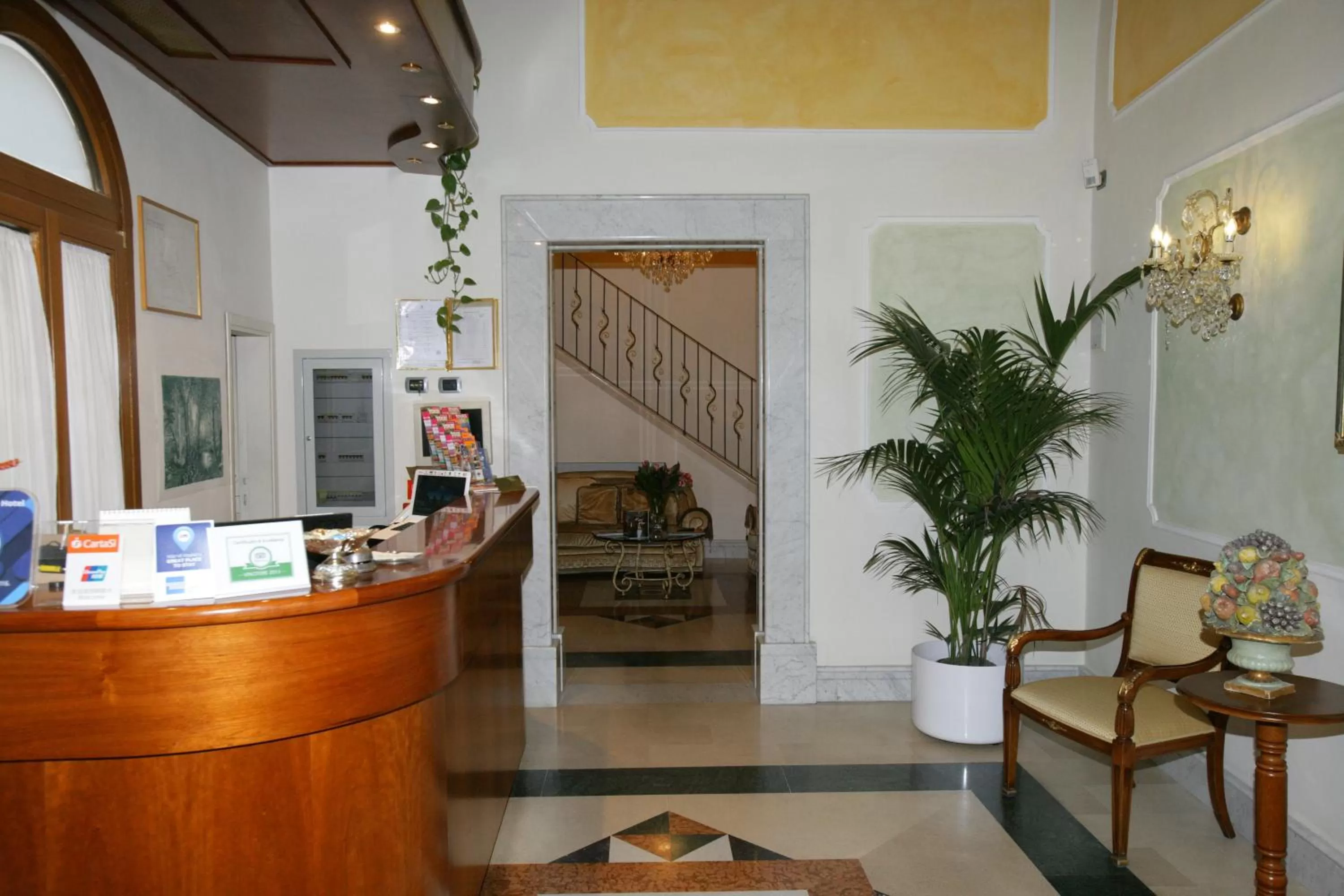 Lobby or reception in Domus Florentiae Hotel