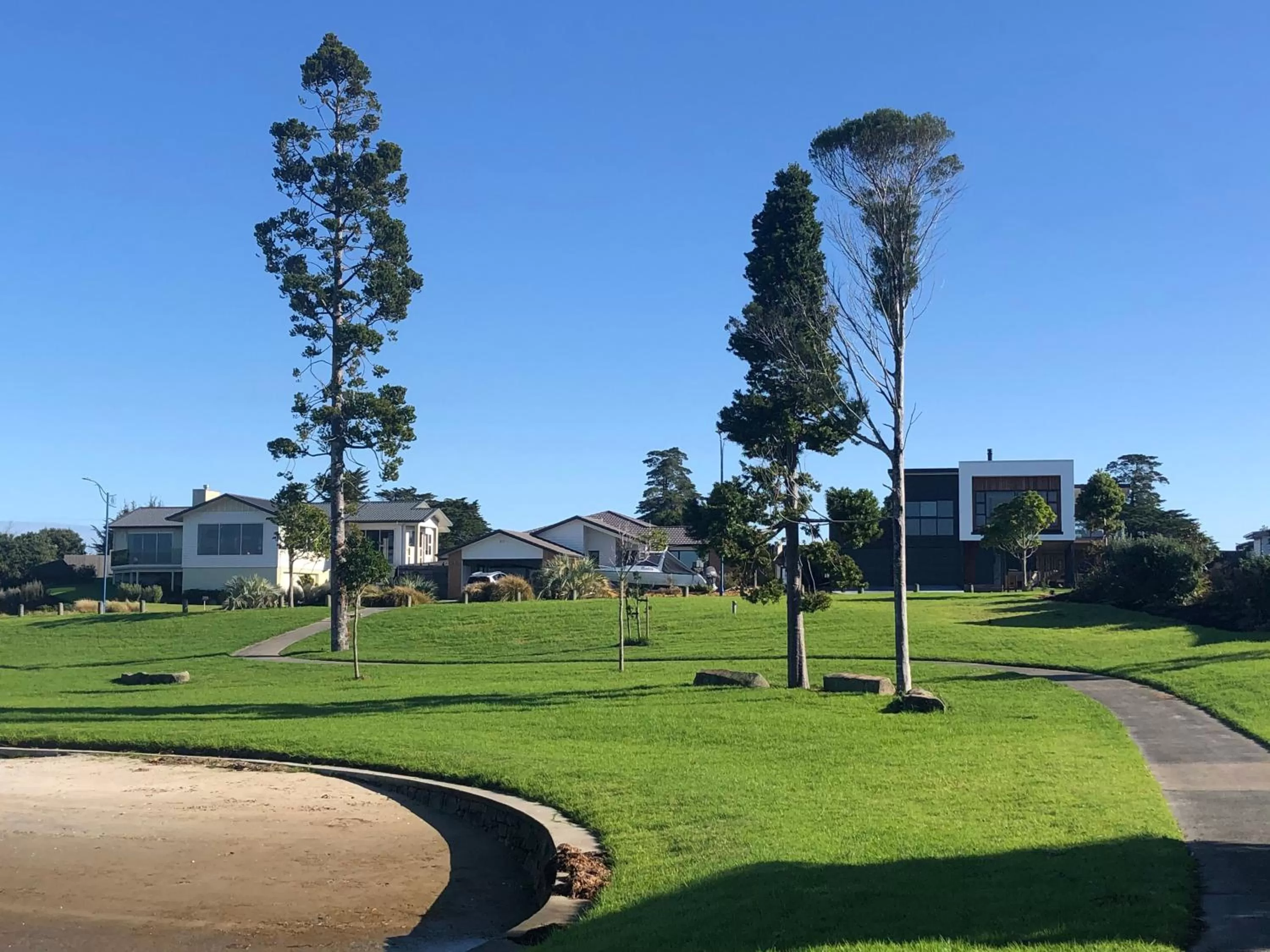 Neighbourhood in Roy and Anns Haven