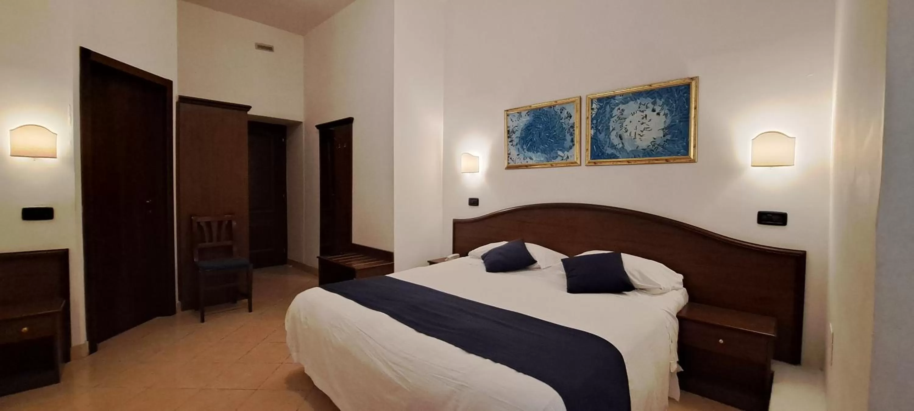 Bed in Hotel Bonazzi