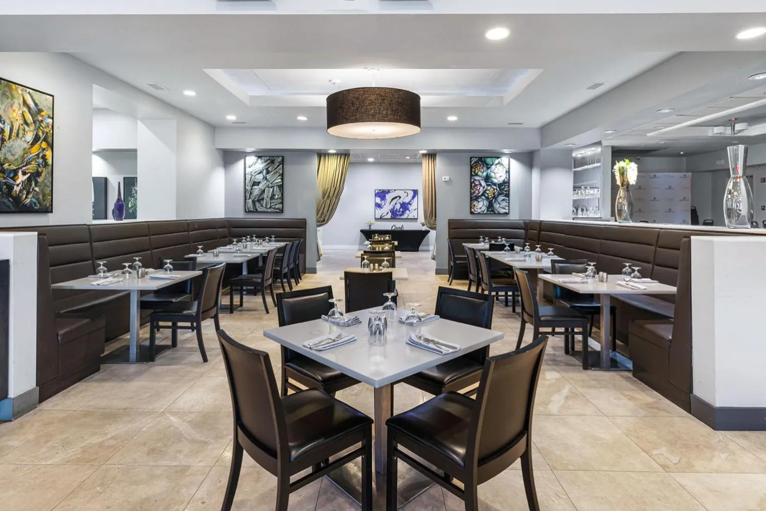 Restaurant/places to eat in Harborside Hotel