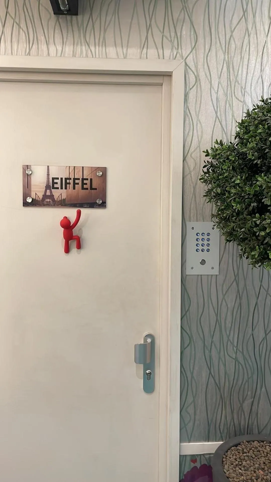 Facade/entrance in Hotel 33 Marbeuf