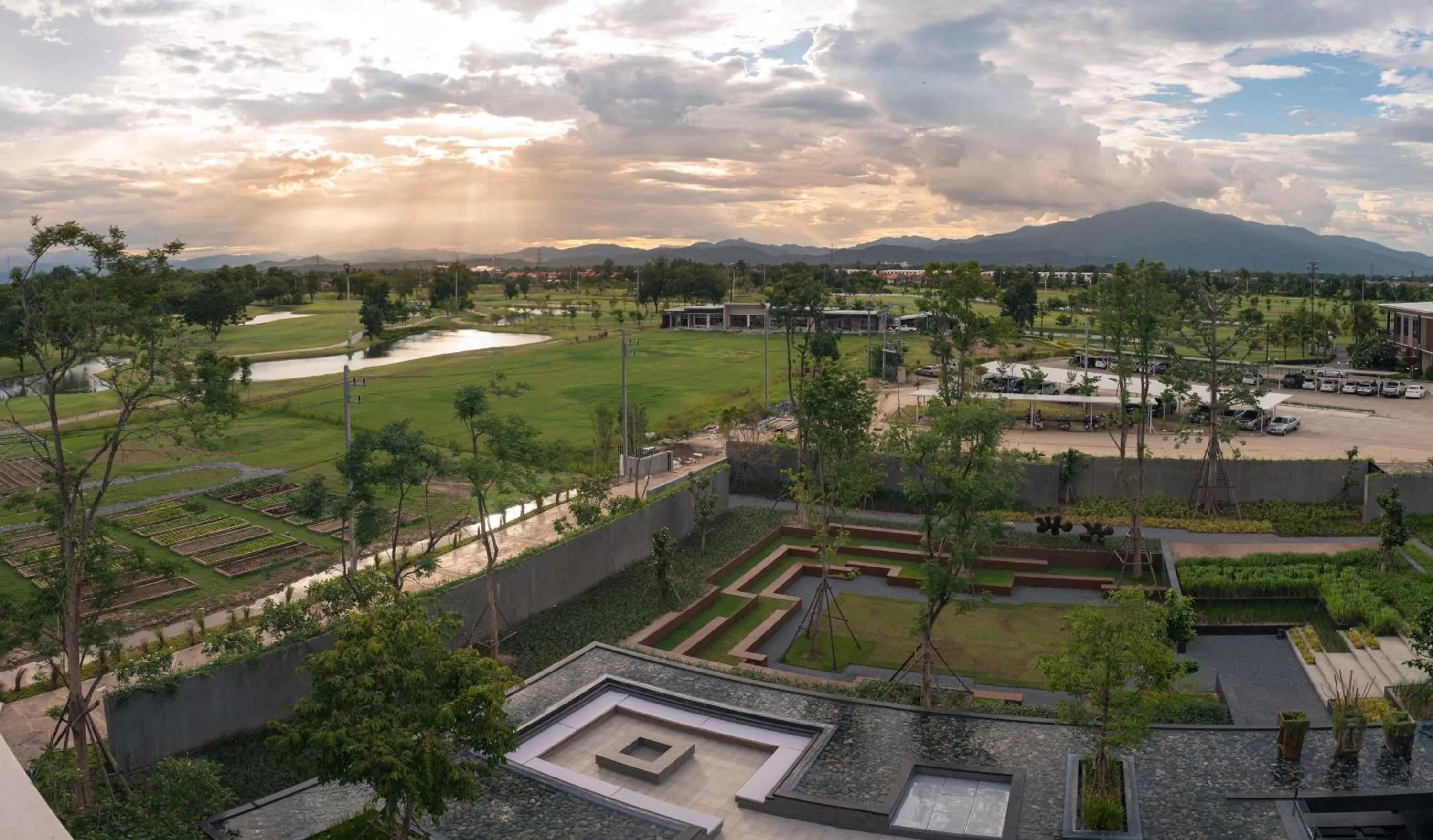 Property building in North Hill City Resort