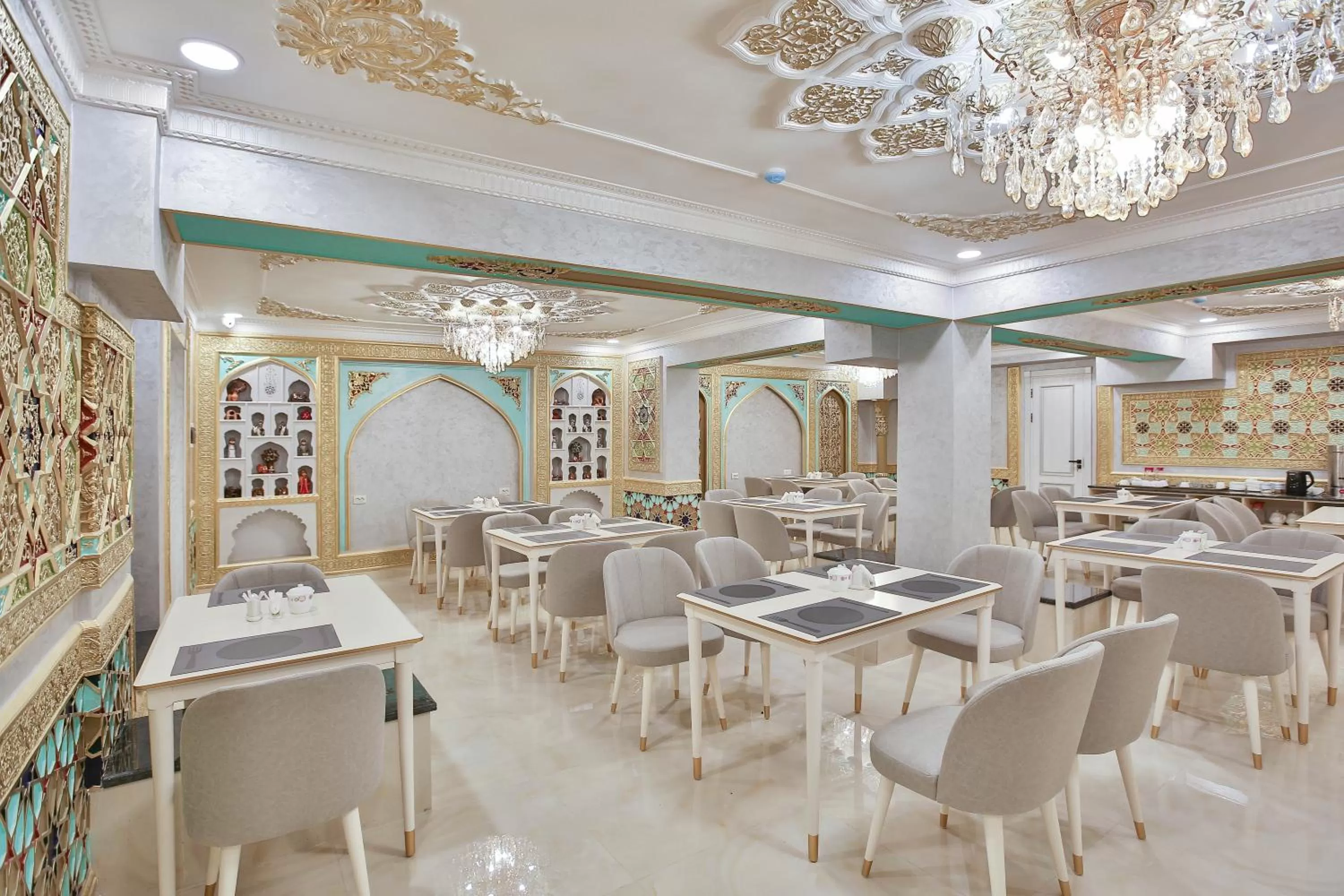 Restaurant/places to eat in Asian Plaza