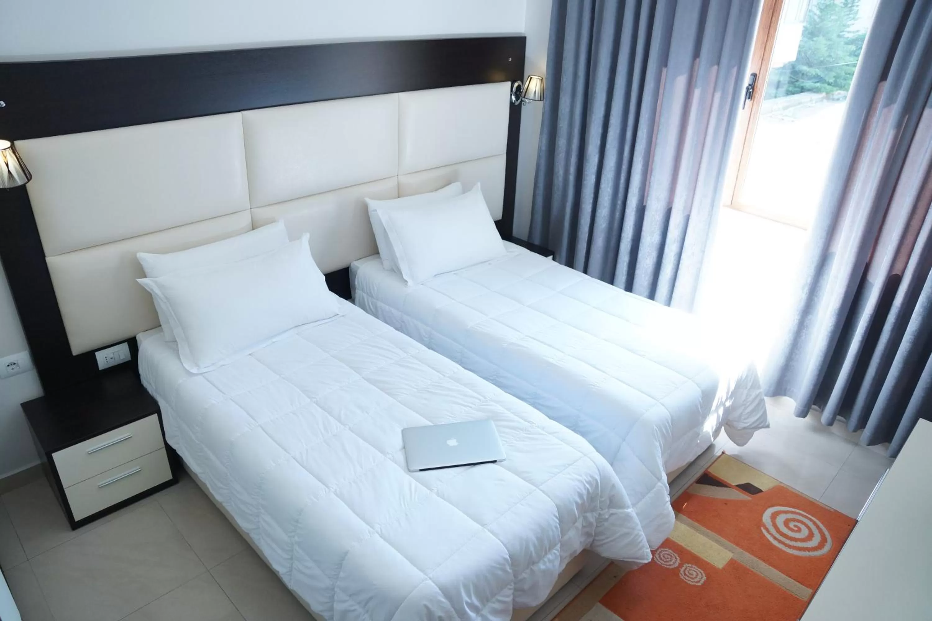 Economy Twin Room in Hotel Vila e Arte City Center
