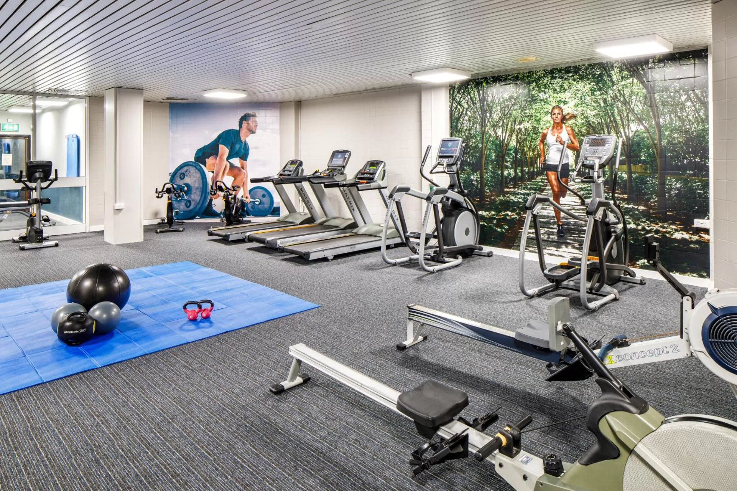 Fitness centre/facilities in Mercure Swansea Hotel