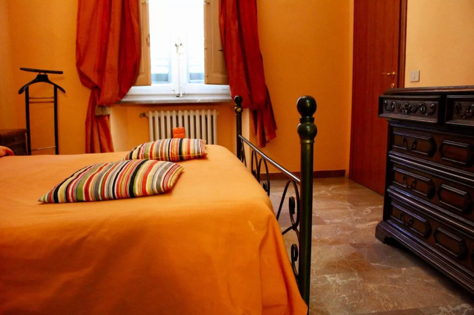 Bed in Affittacamere Belfiore