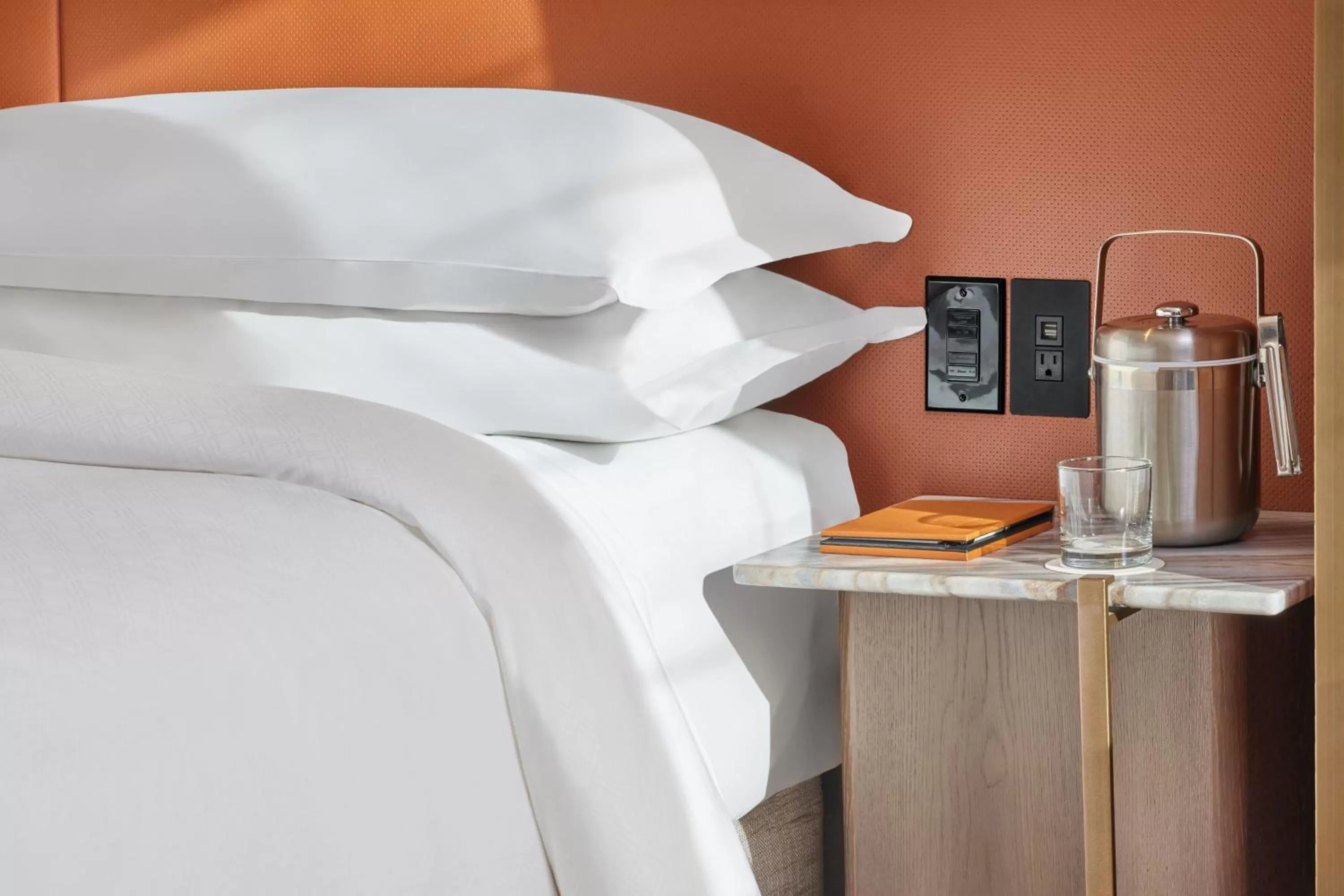 Photo of the whole room, Bed in The St. Regis San Francisco