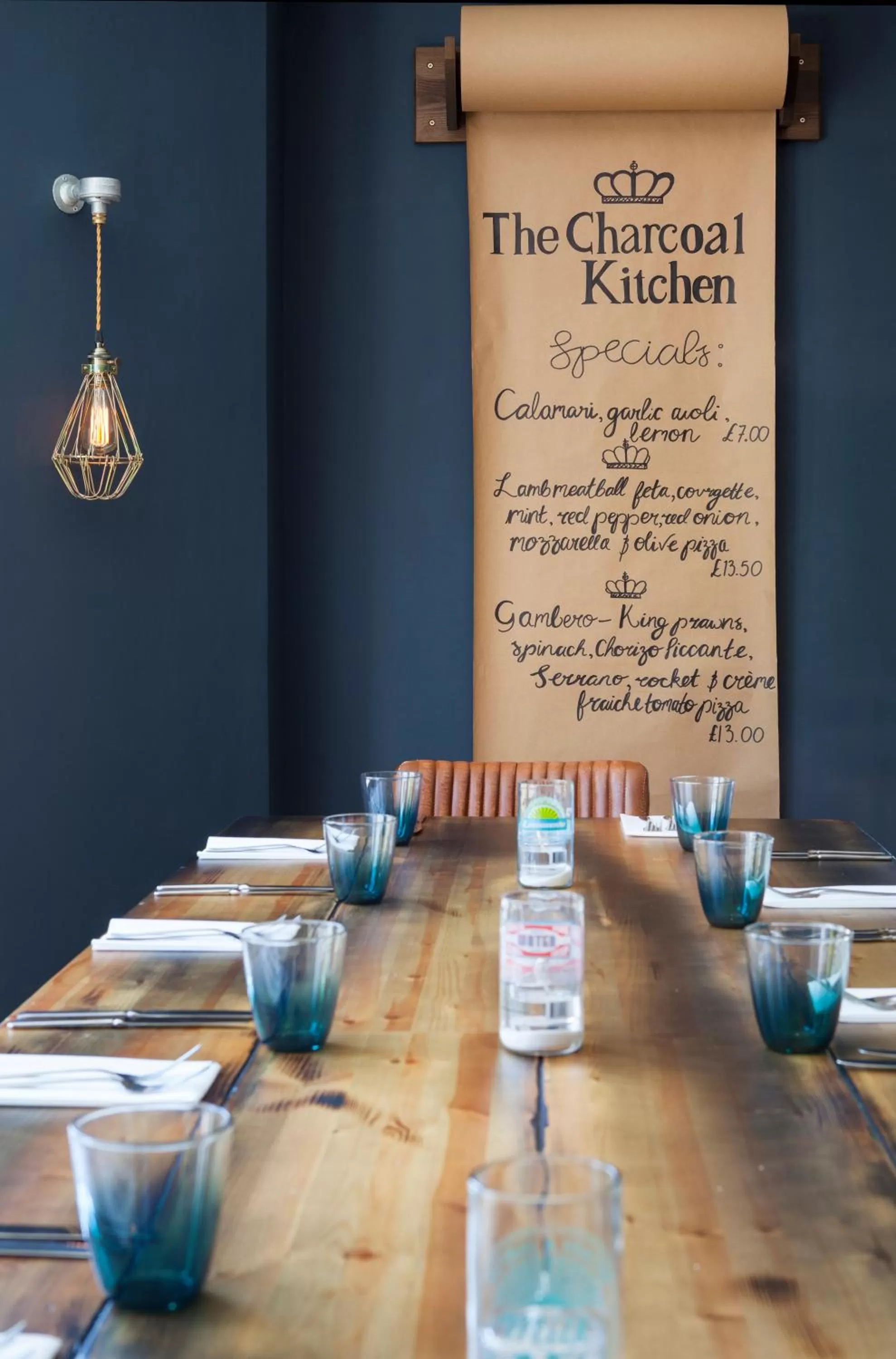 Restaurant/places to eat in The Queen's Inn