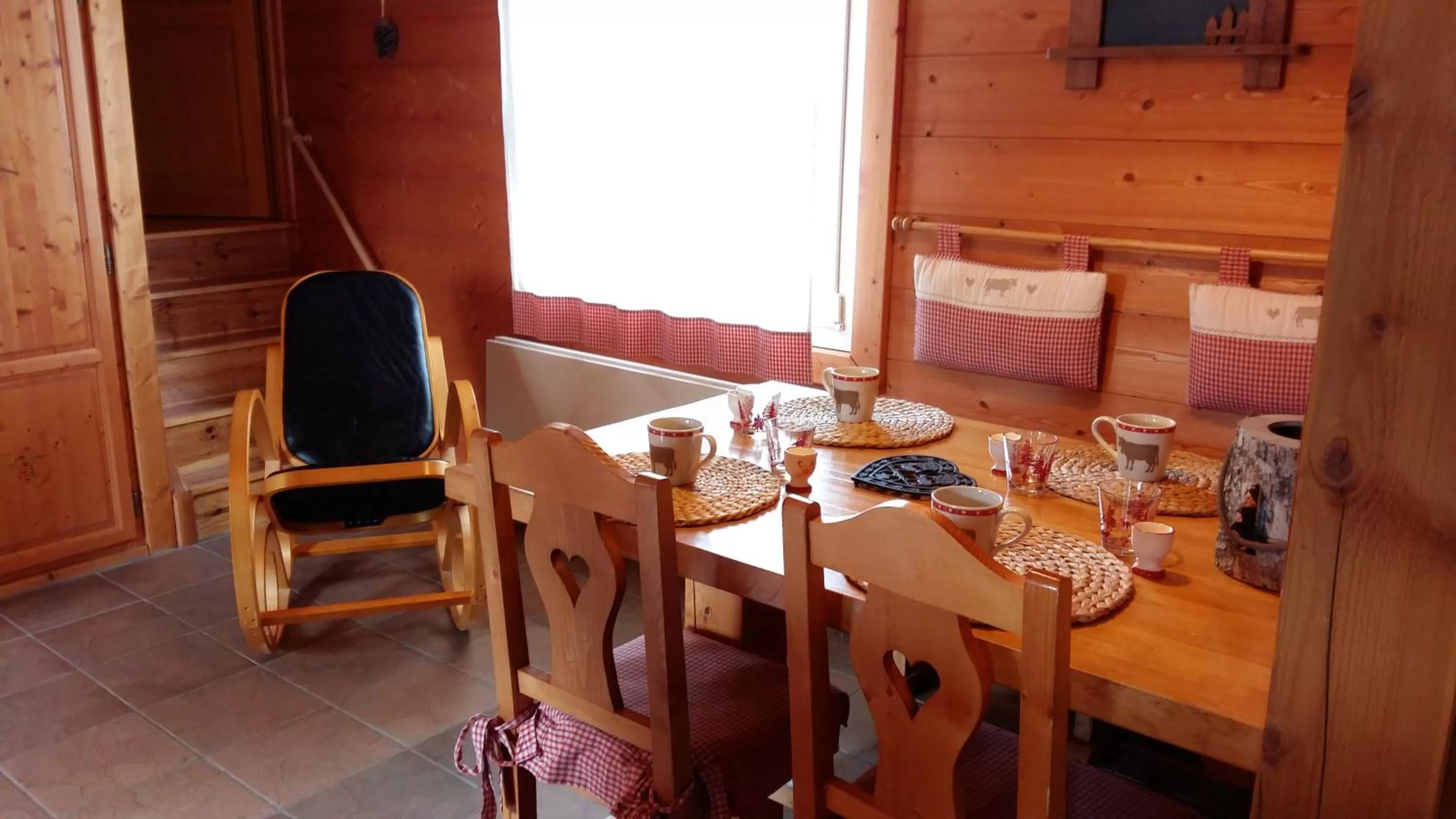 Dining area in Les Loges Du Parc