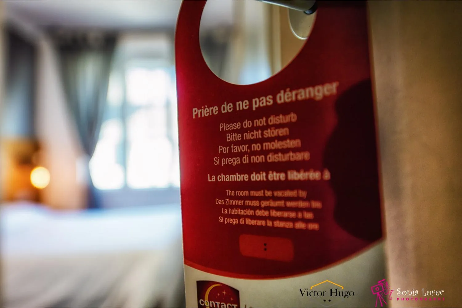 Bed in Hôtel Victor Hugo Lorient