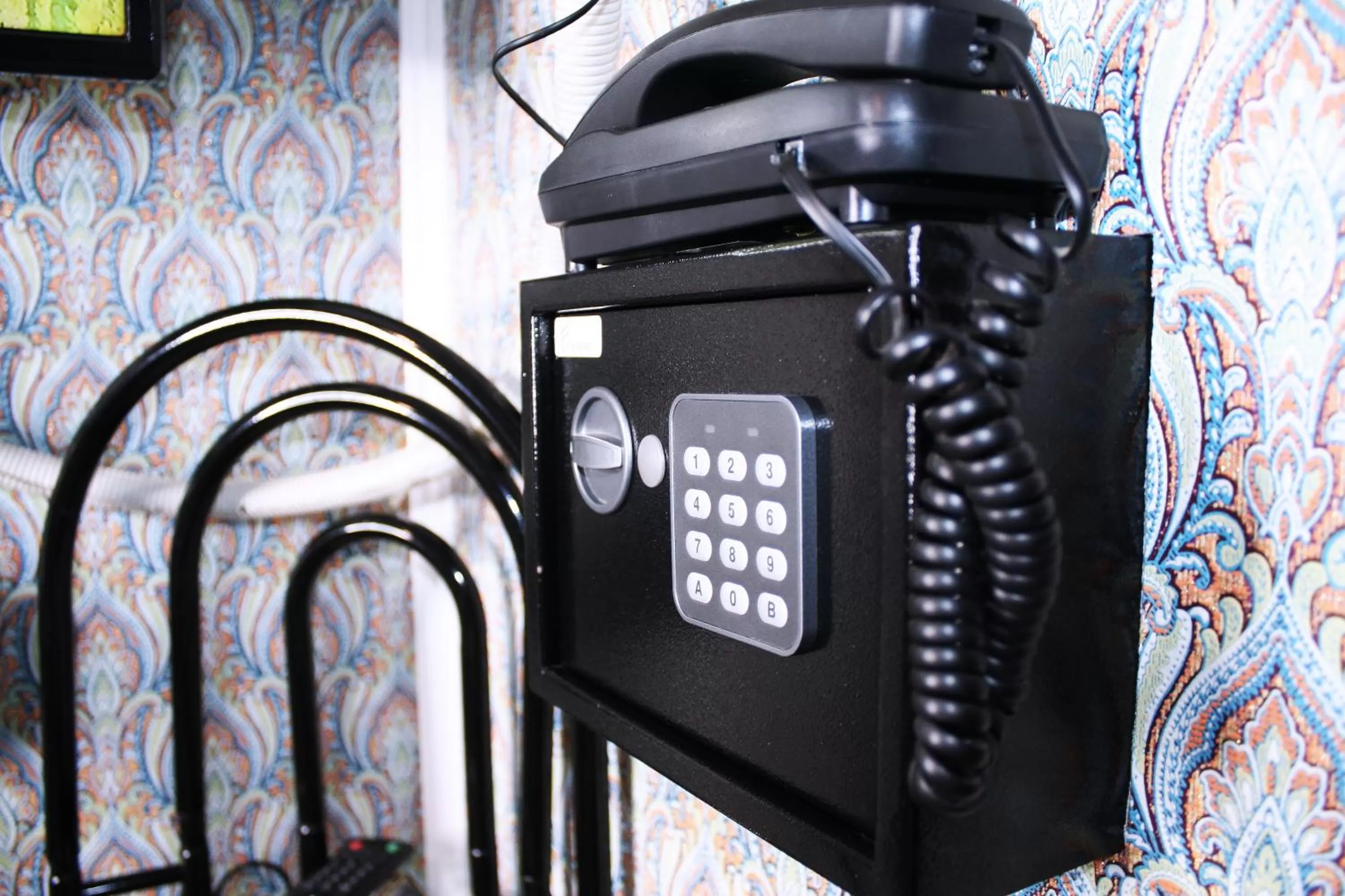 safe in MAMBA HOTEL - готель в укритті