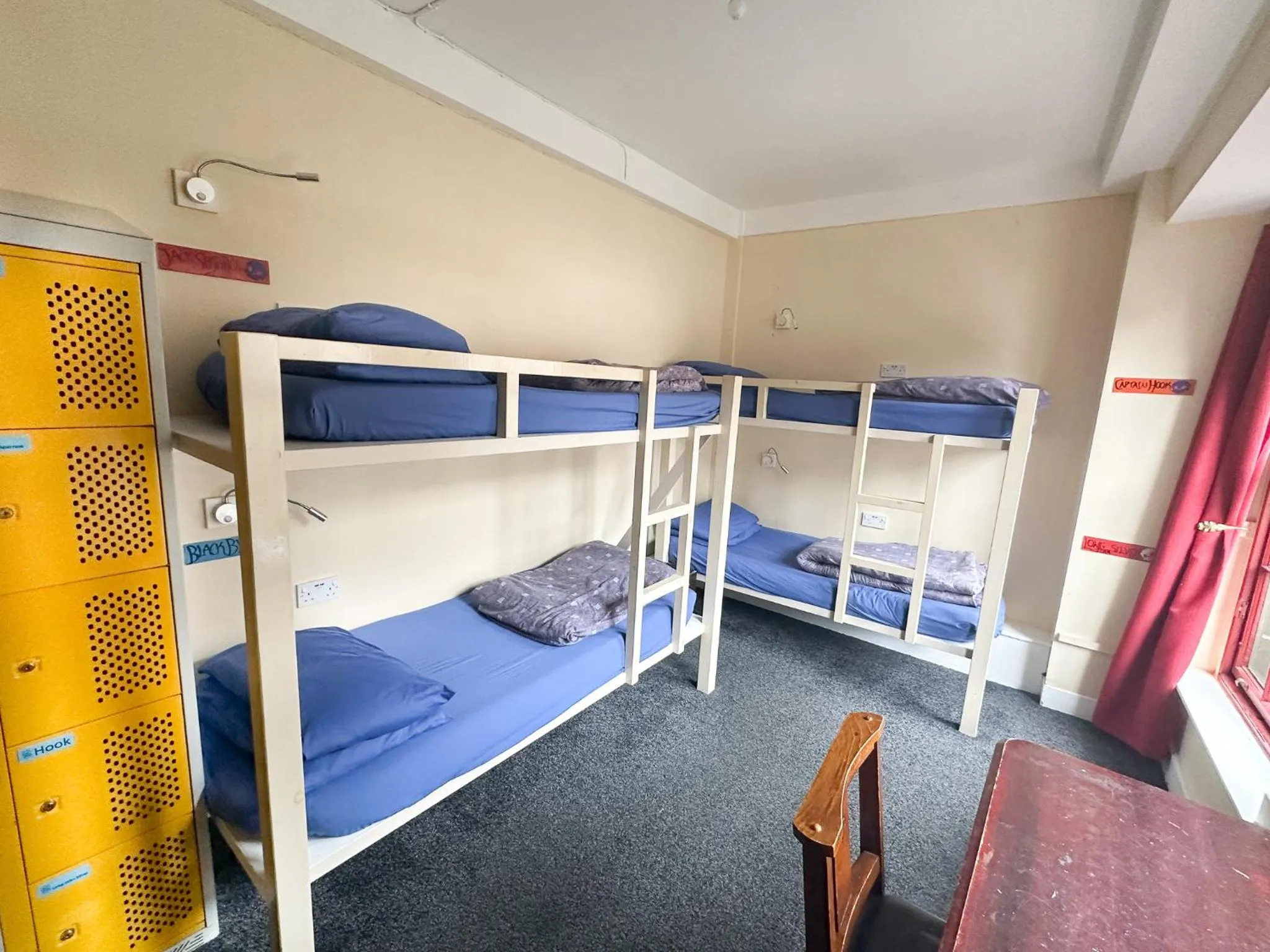 Bed in High Street Hostel - Over 18s Only, Backpackers Atmosphere