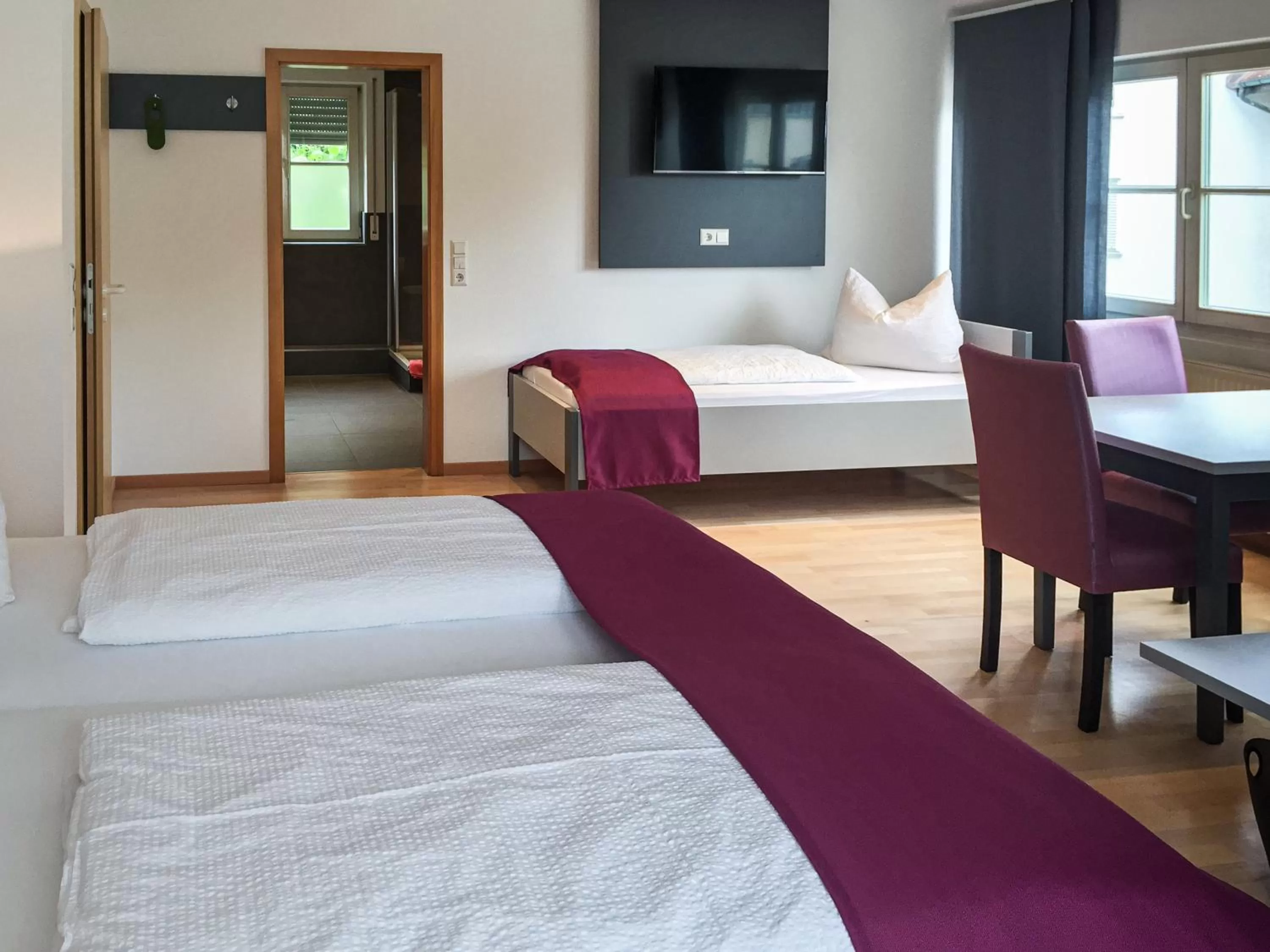 Photo of the whole room, Bed in Torstuben