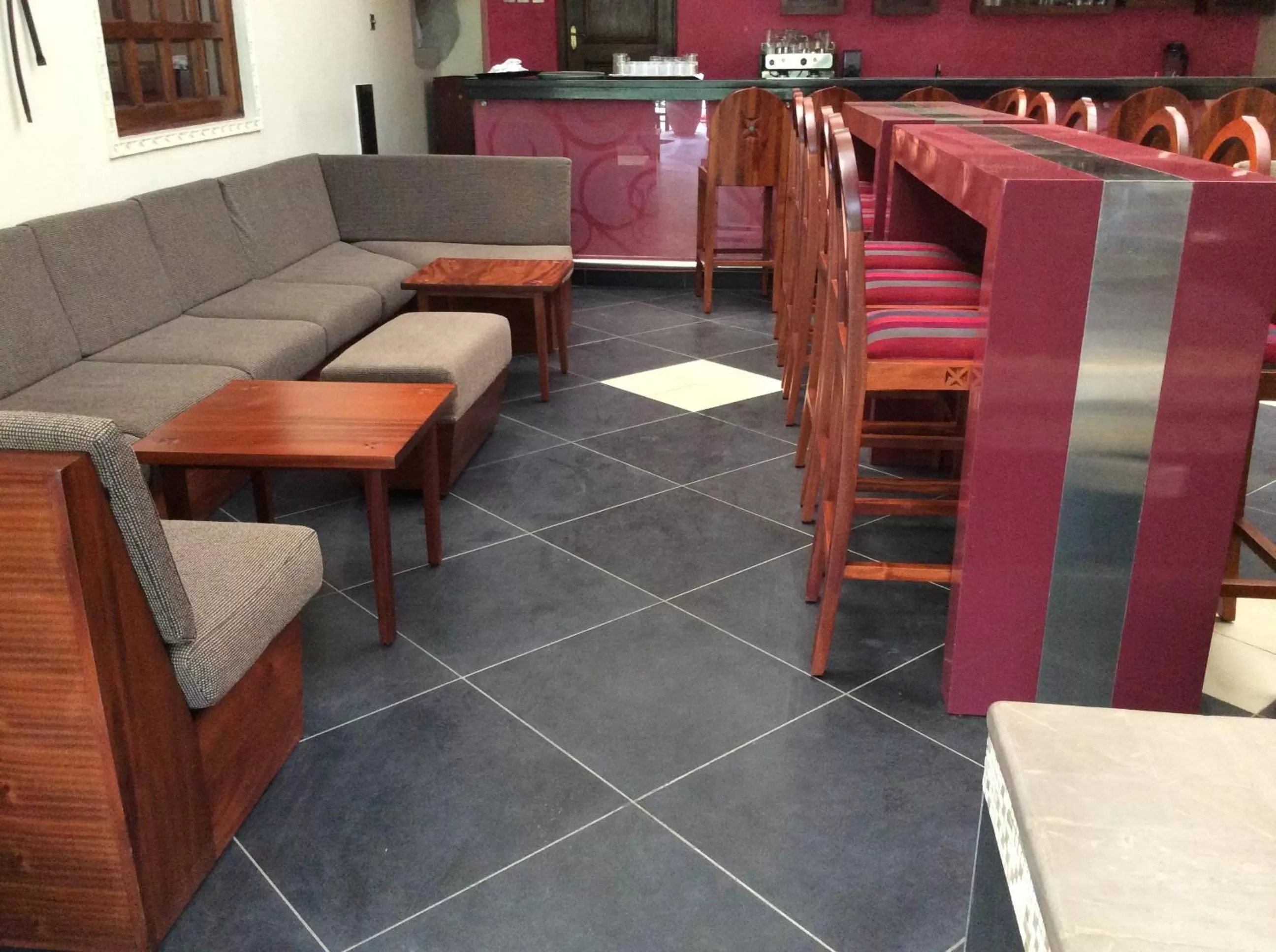 Lounge or bar in The Heron By Sarovar Portico India