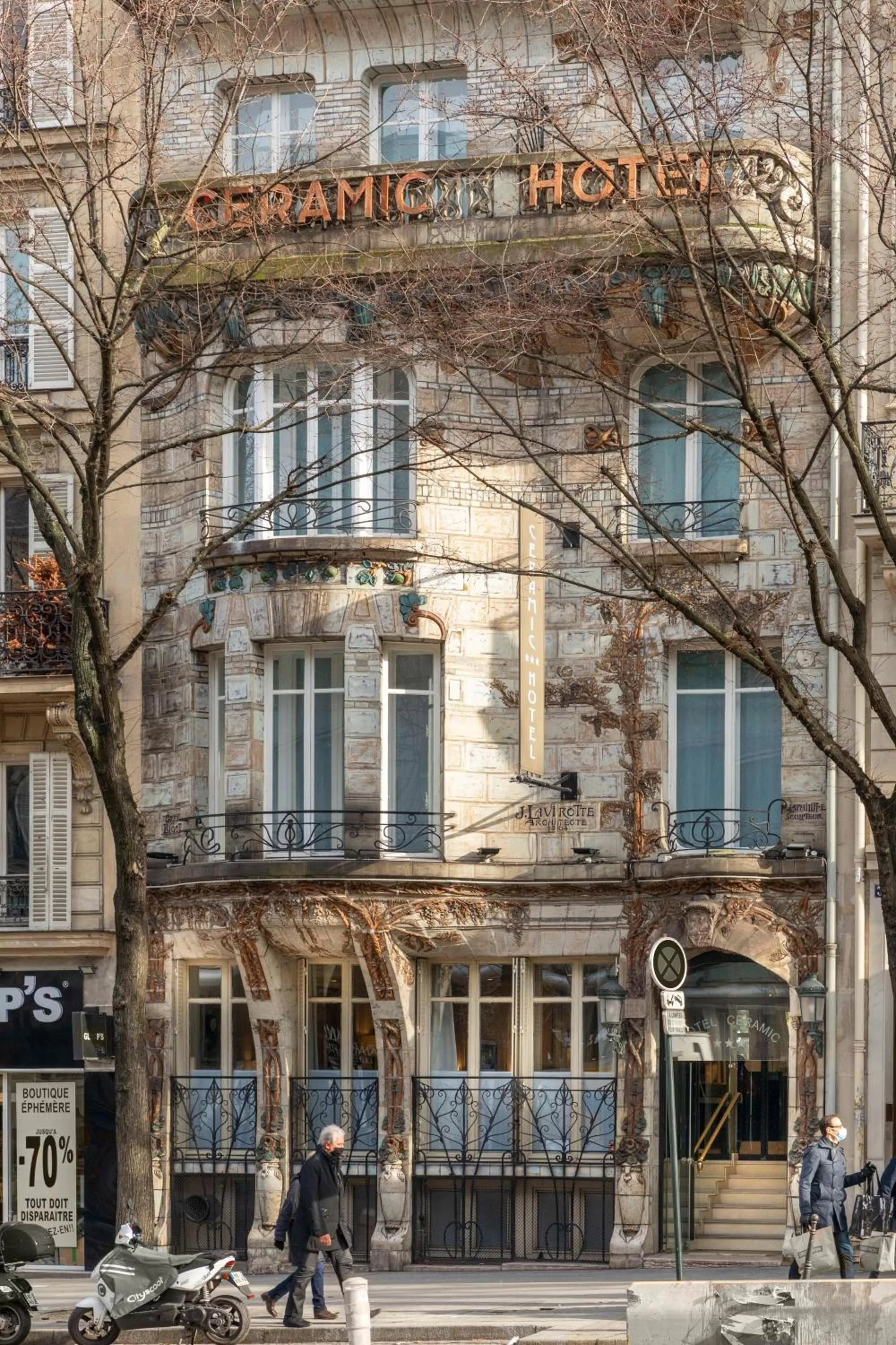 Property building in Elysées Ceramic