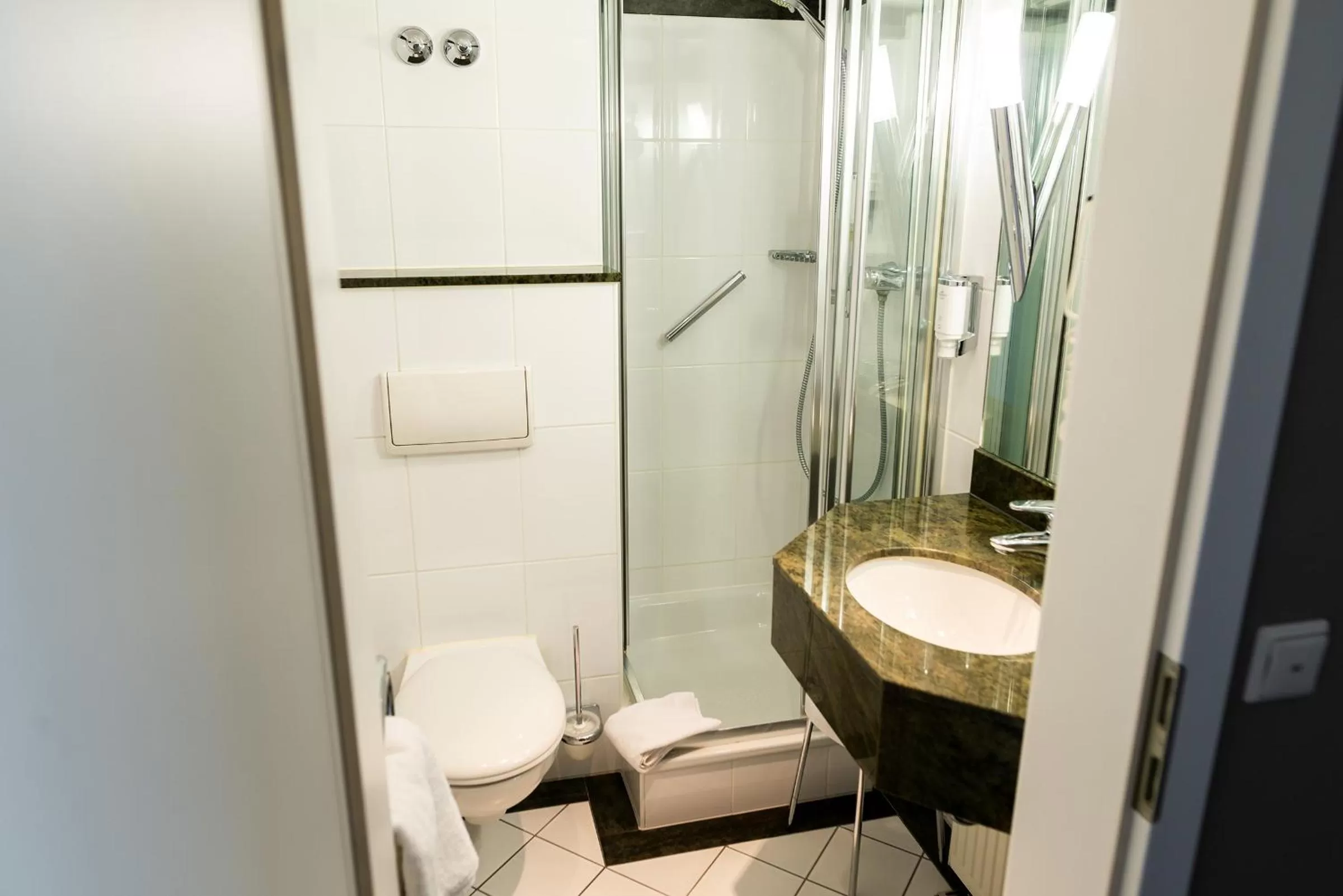 Bathroom in Hotel Kaiserhof