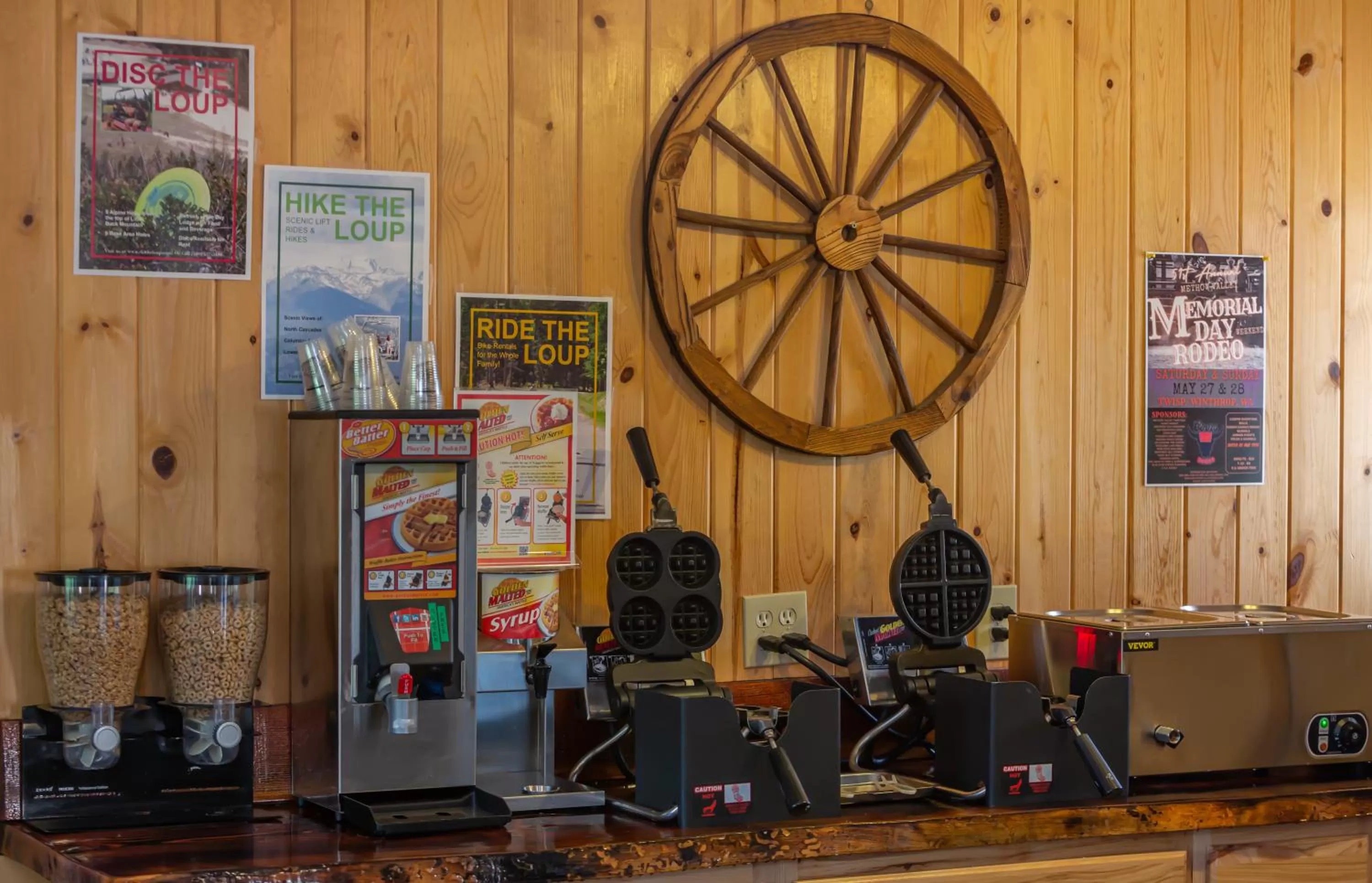 Breakfast in AbbyCreek Inn