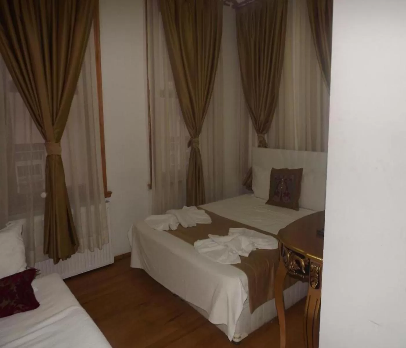 Bed in Old City Family Hotel