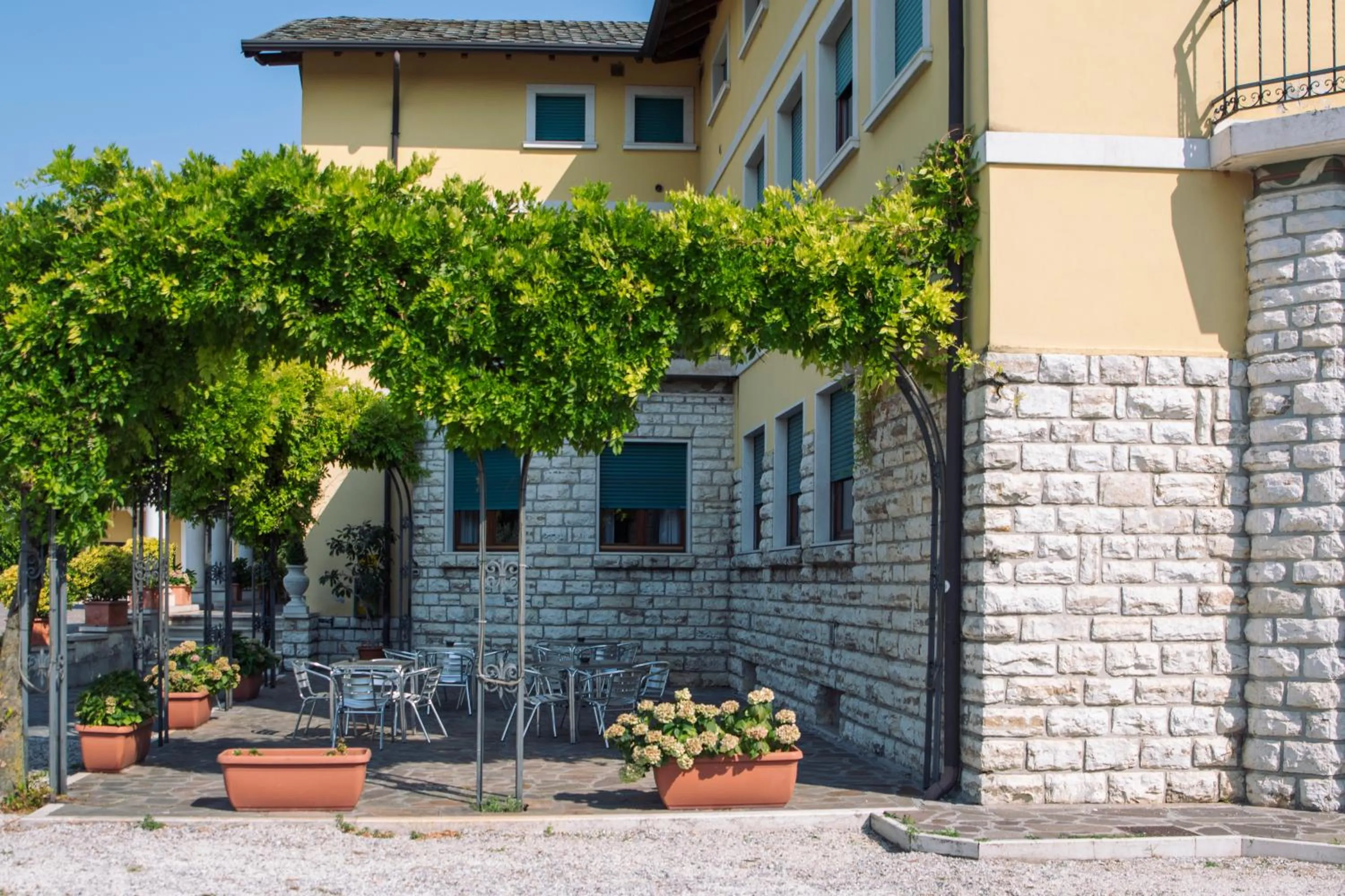 Restaurant/places to eat in La Pina