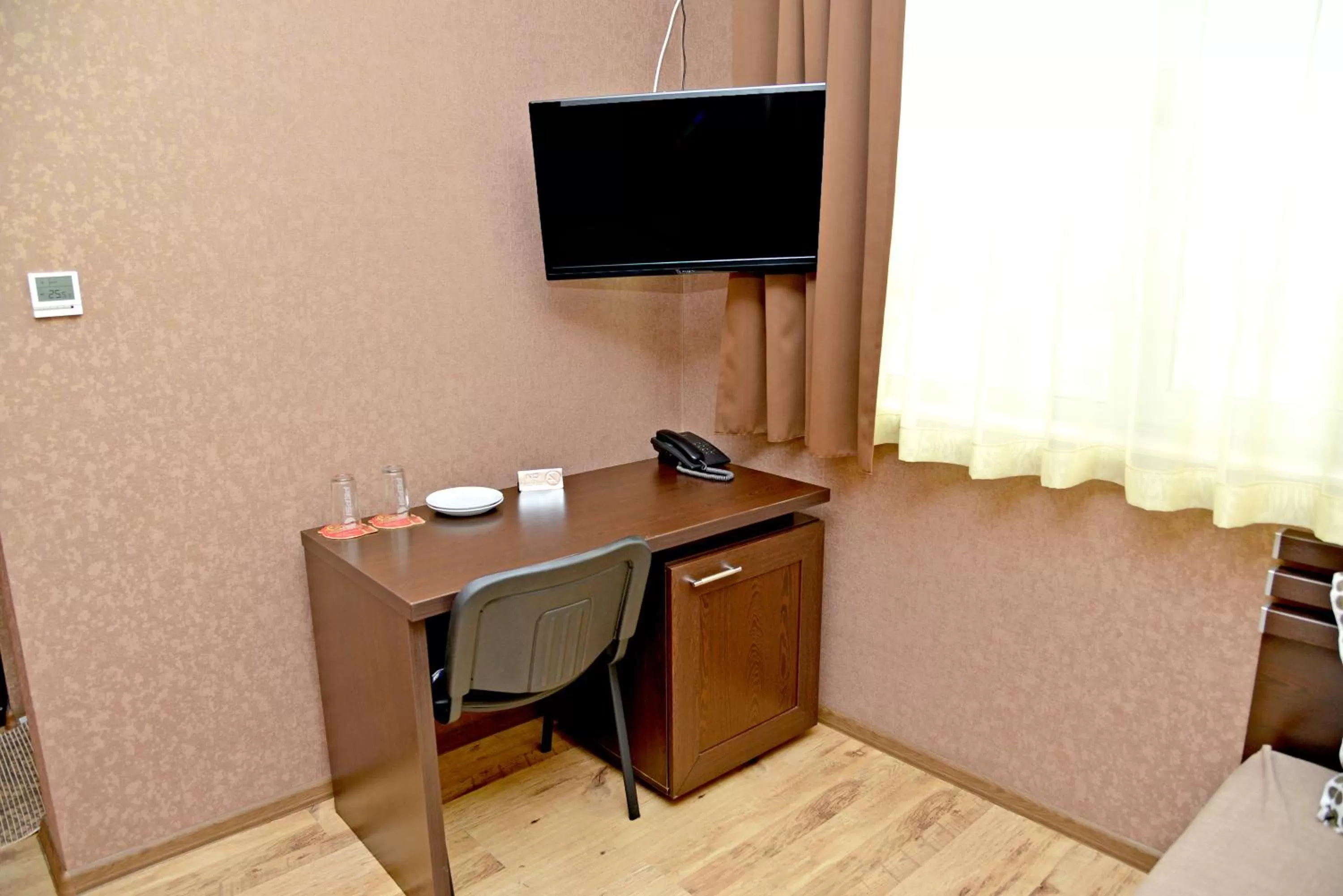 TV and multimedia in Dream Hotel