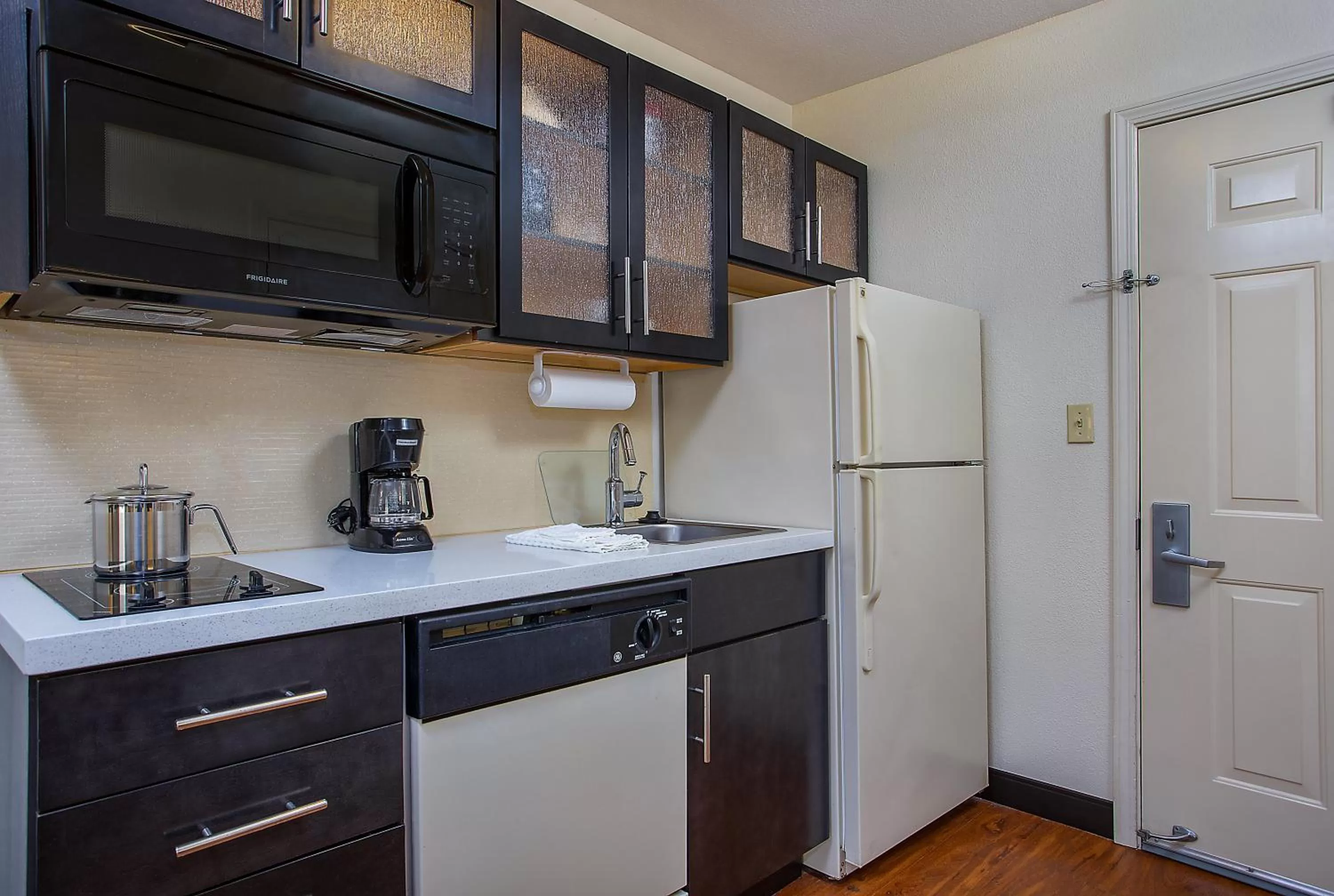 Photo of the whole room in Candlewood Suites Louisville Airport by IHG