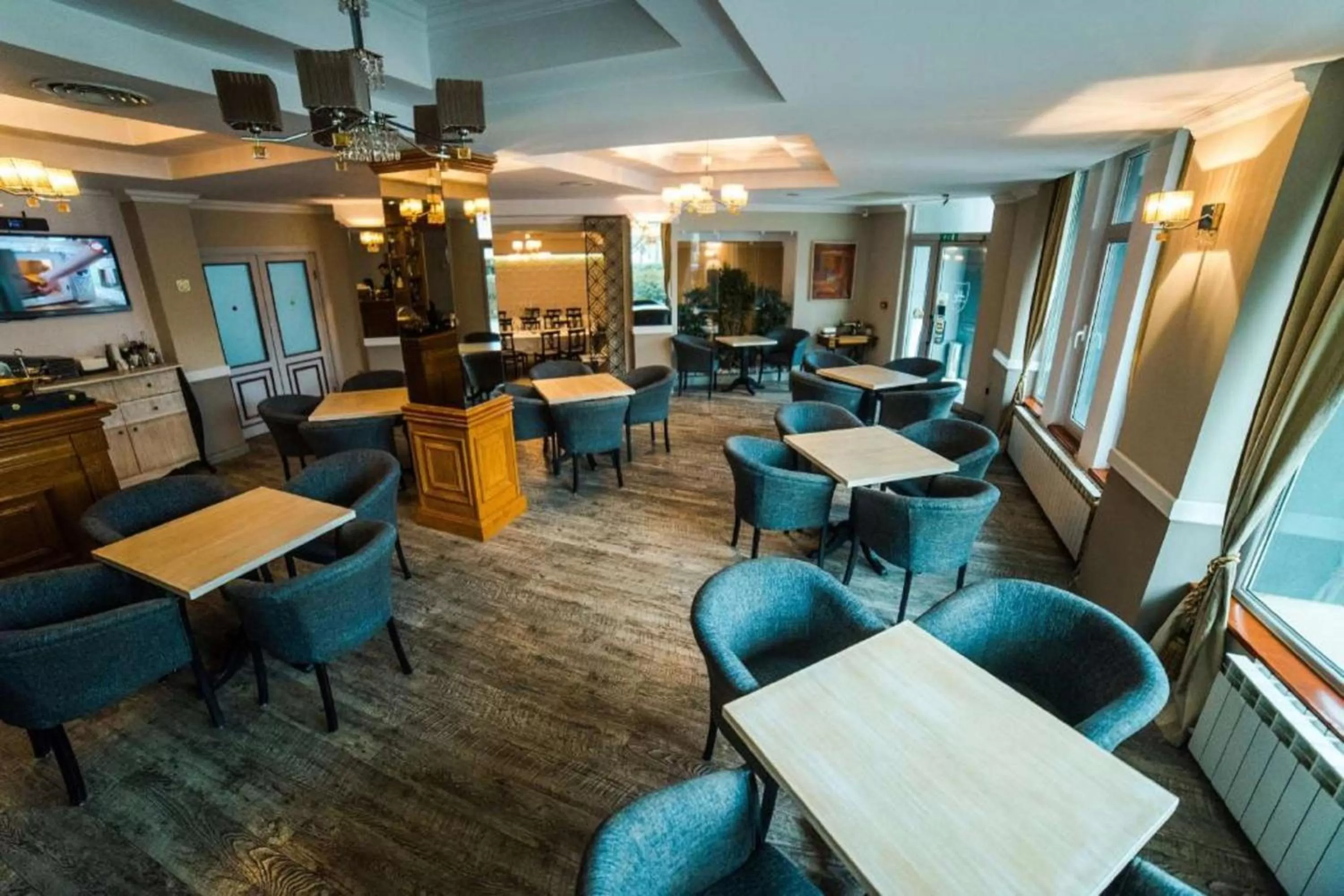 Restaurant/places to eat in Best Western Plus Lido Hotel