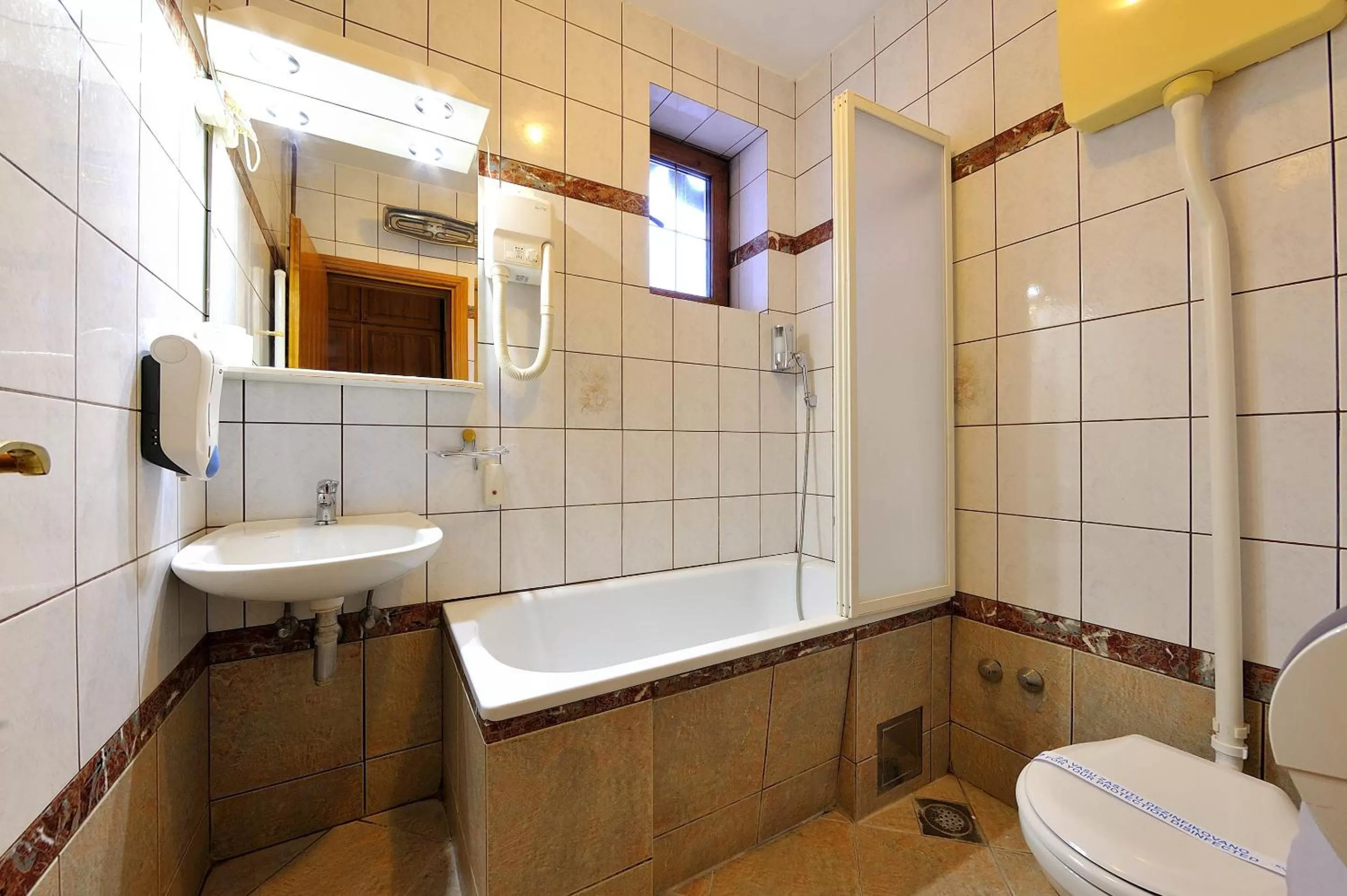 Shower, Bathroom in Hotel Sucevic Garni