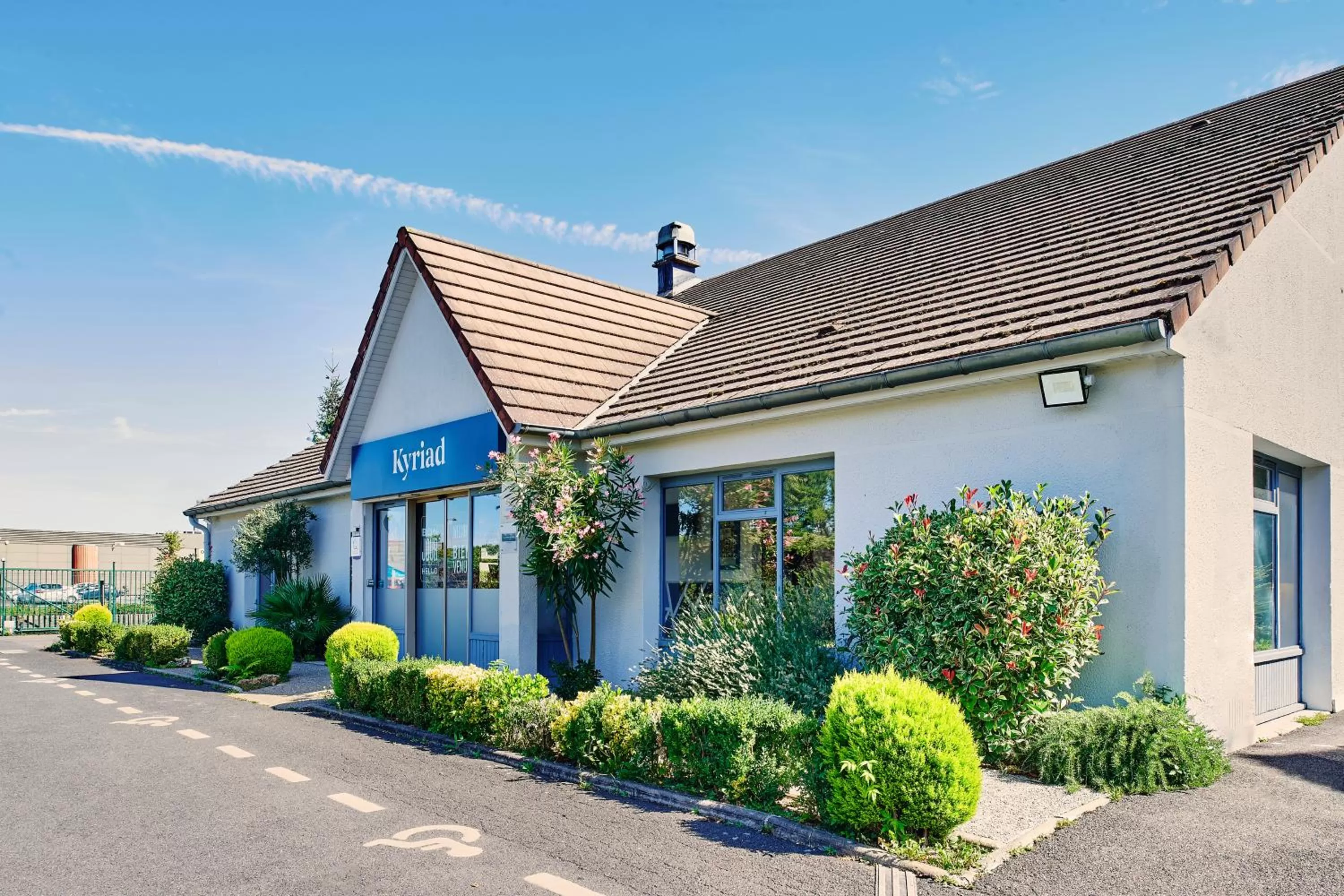 Property building in Kyriad Brie-Comte-Robert