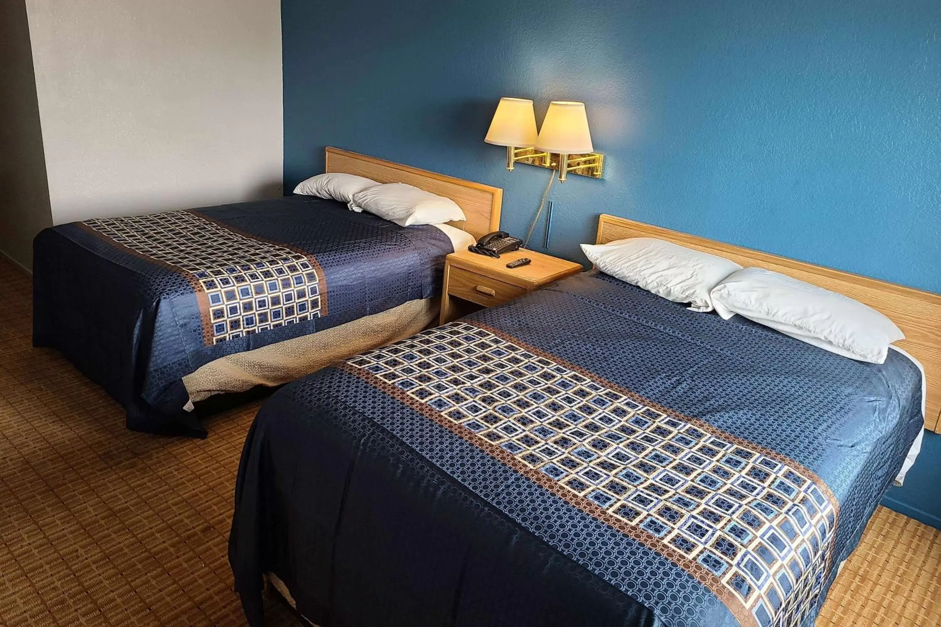 Double Room with Two Double Beds - Non-Smoking in Travelodge by Wyndham Stockton Double Room with Two Double Beds - Non-Smoking in Travelodge by Wyndham Stockton