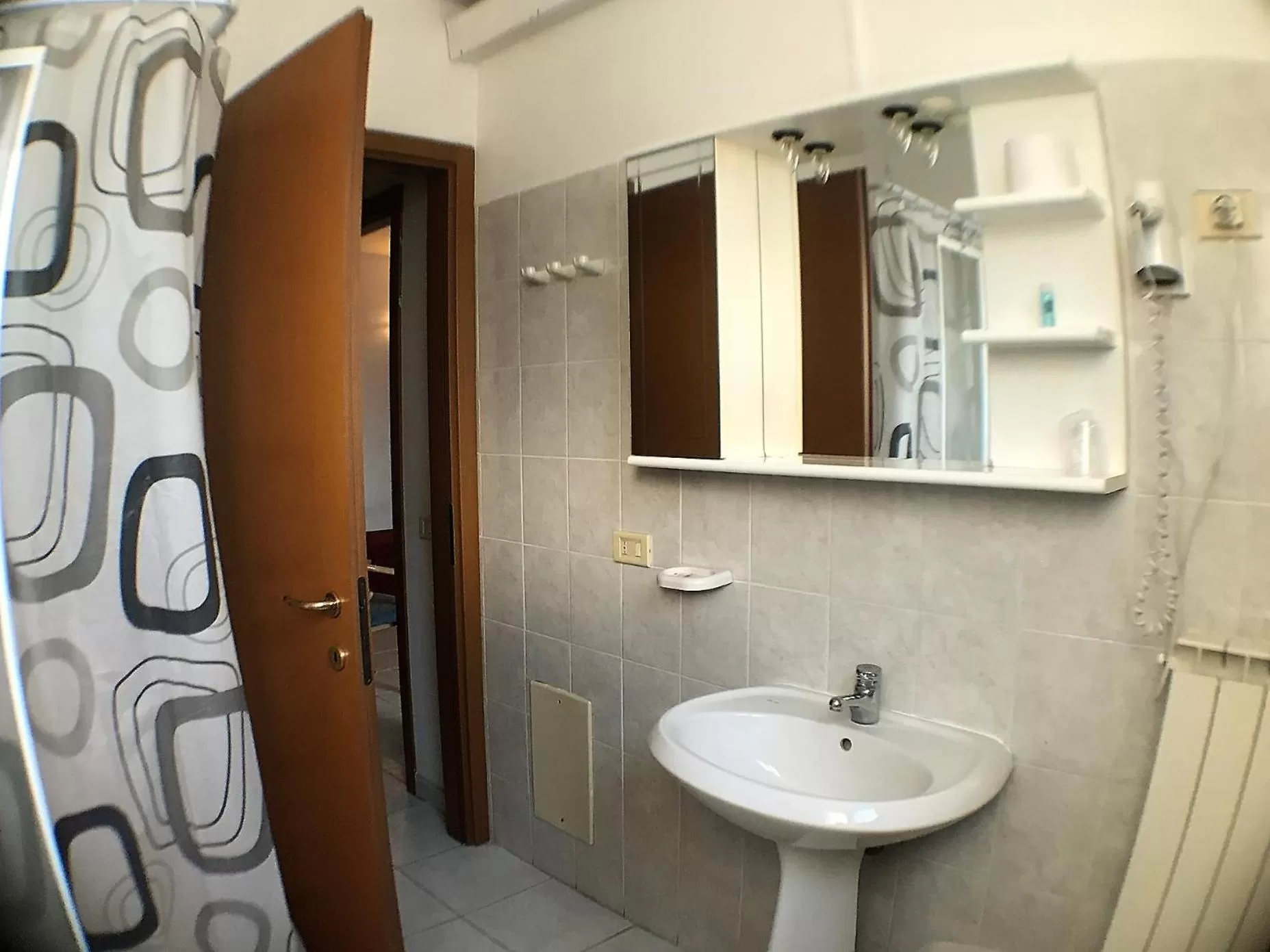 Bathroom in Ascot Lodging