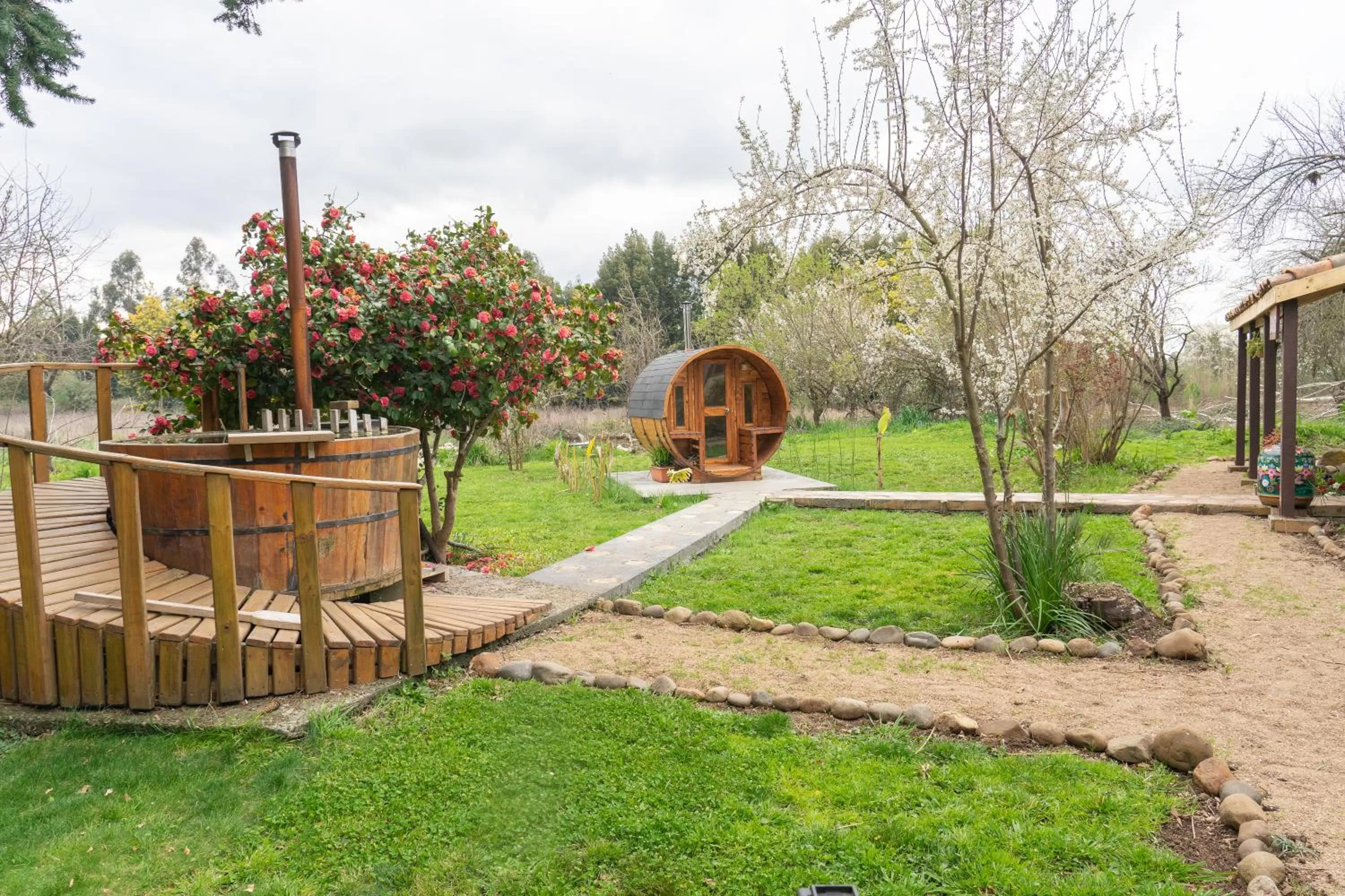 Patio, Garden in La Casa de Adobe Natural y Más