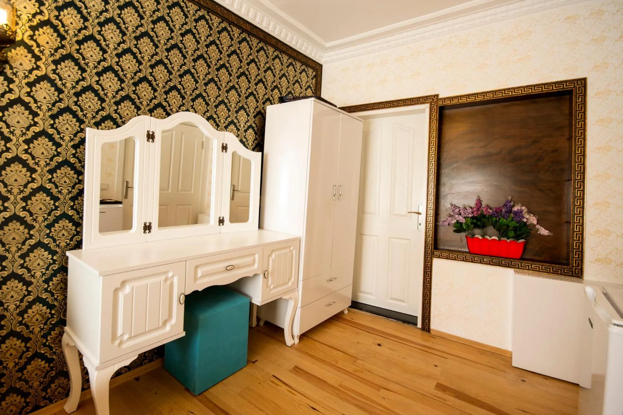 Bed in Paris Garden Hotel Istanbul