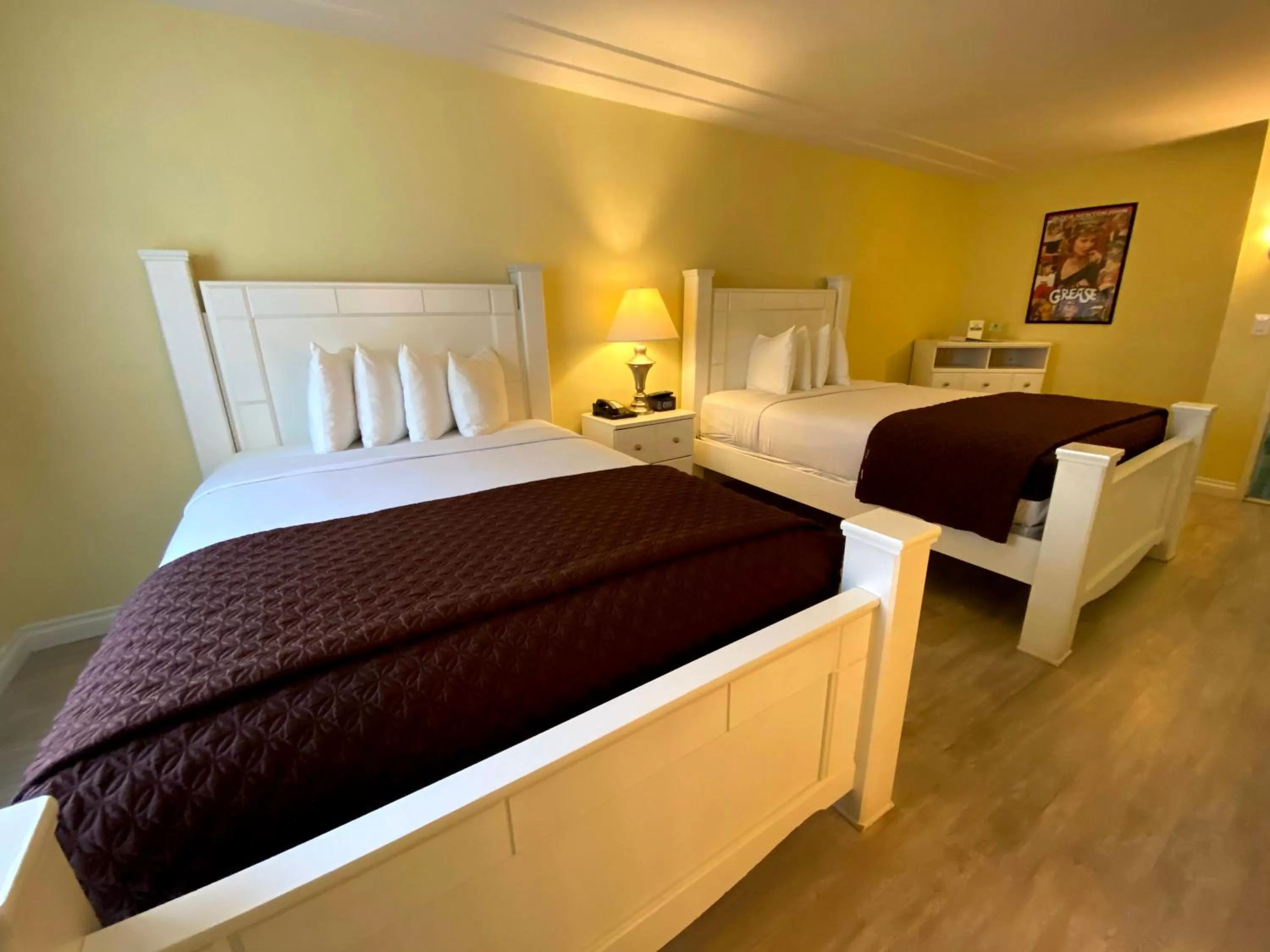 Bed in Hollywood Celebrity Hotel