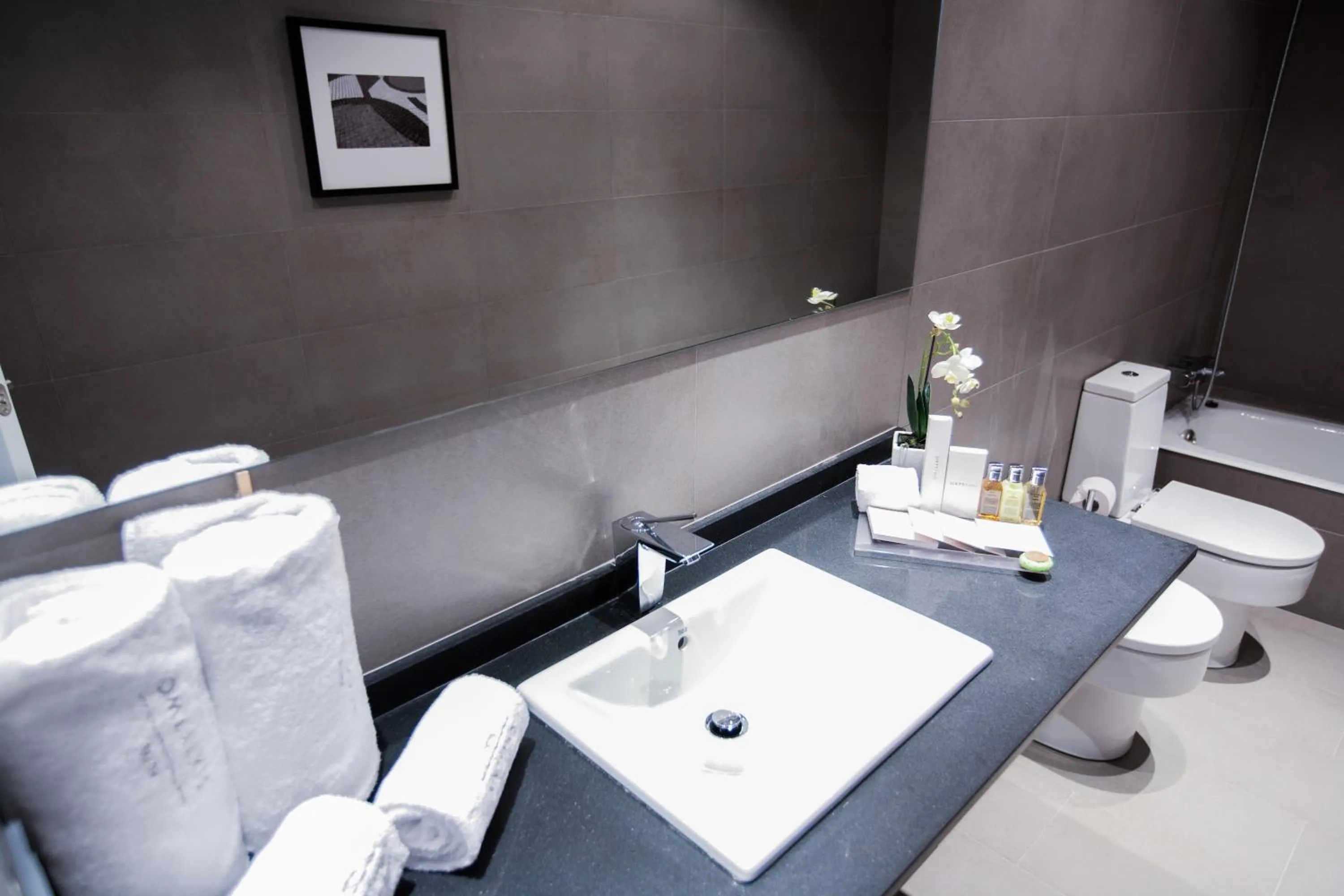 Bathroom in Apartments Sixtyfour