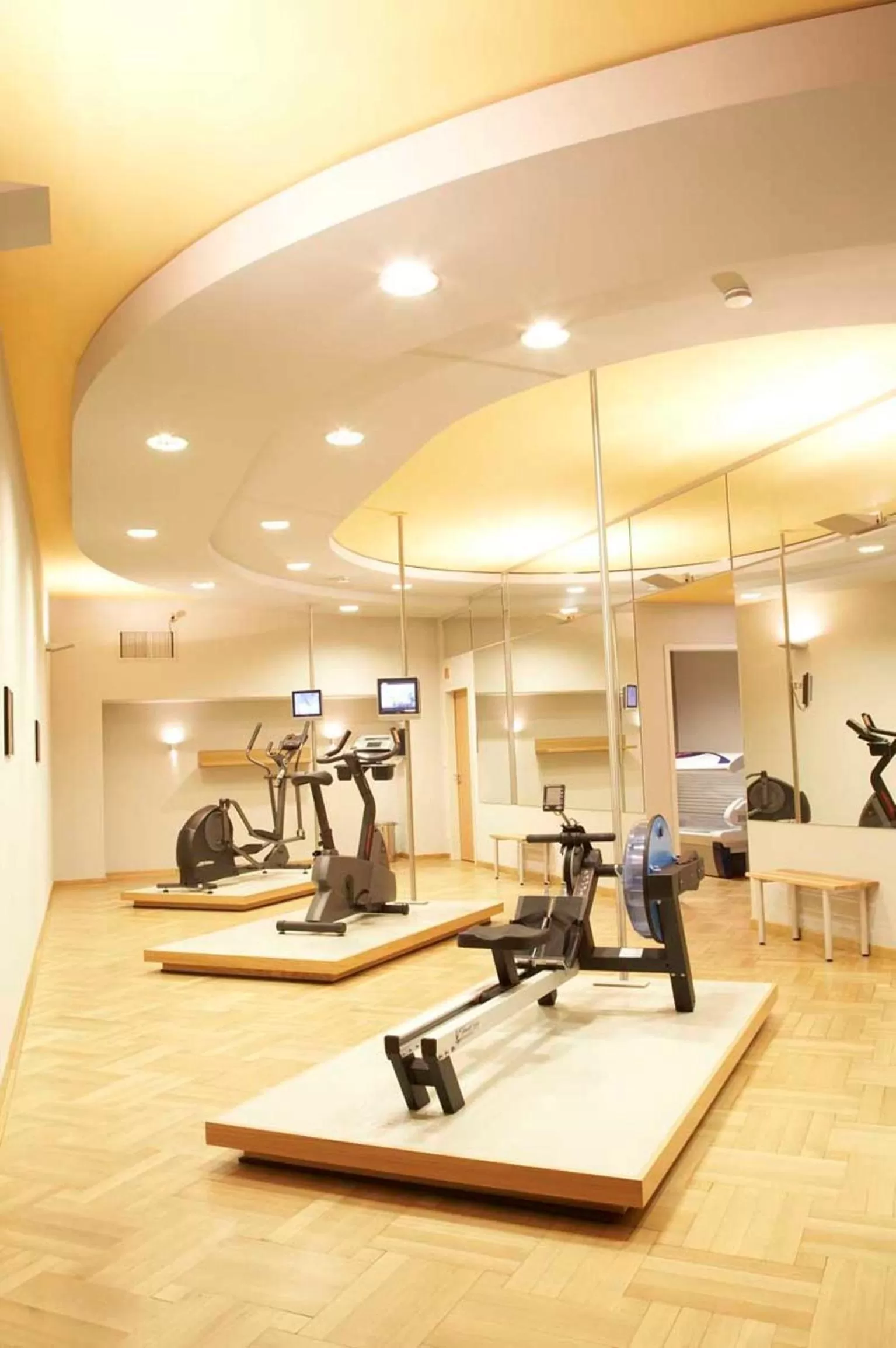 Fitness centre/facilities in Palais Esplanade Hamburg - Adults Only