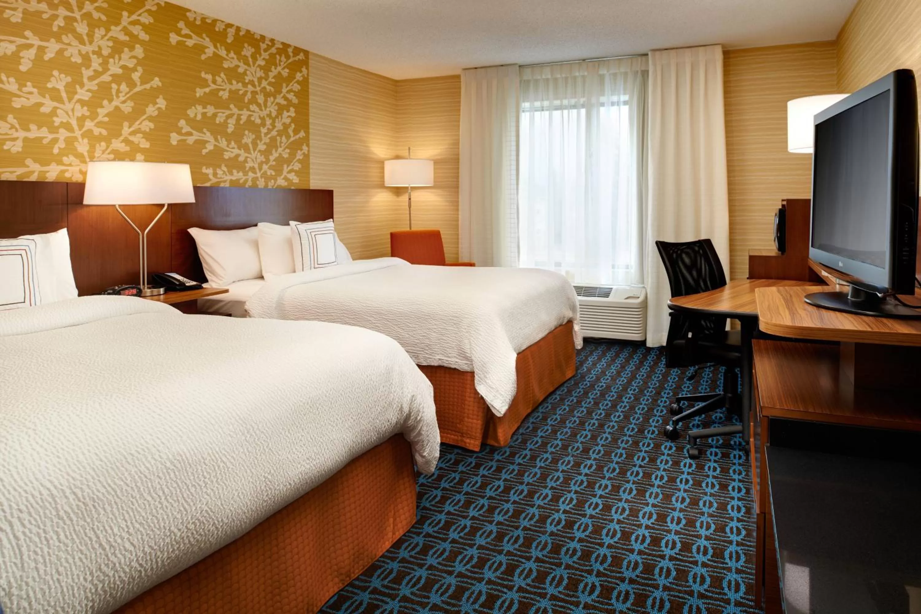 Queen Room with Two Queen Beds and Adapted Tub - Mobility and Hearing Accessible in Fairfield Inn & Suites by Marriott Frankenmuth