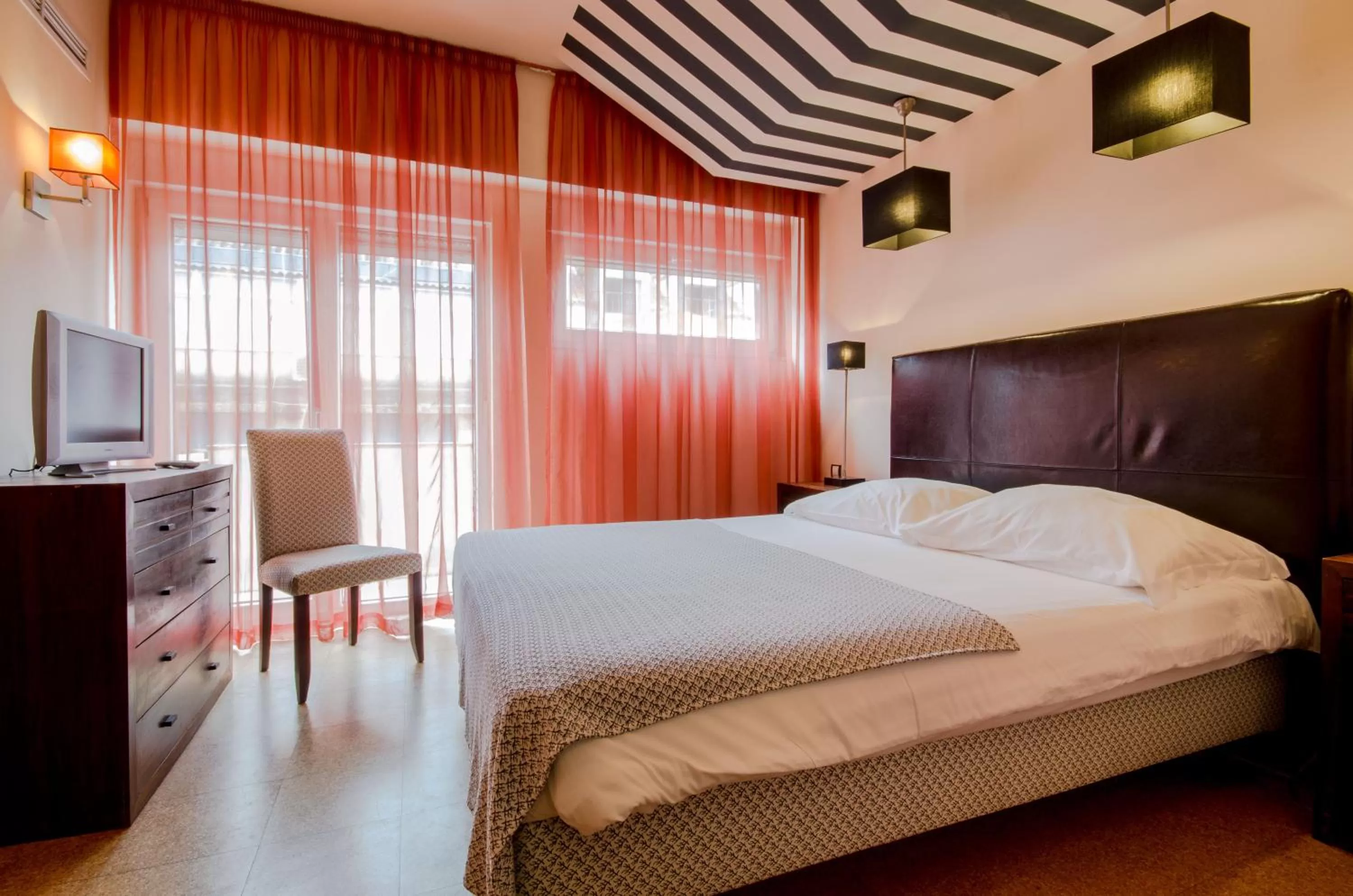 Bedroom, Bed in Hotel Principe Real