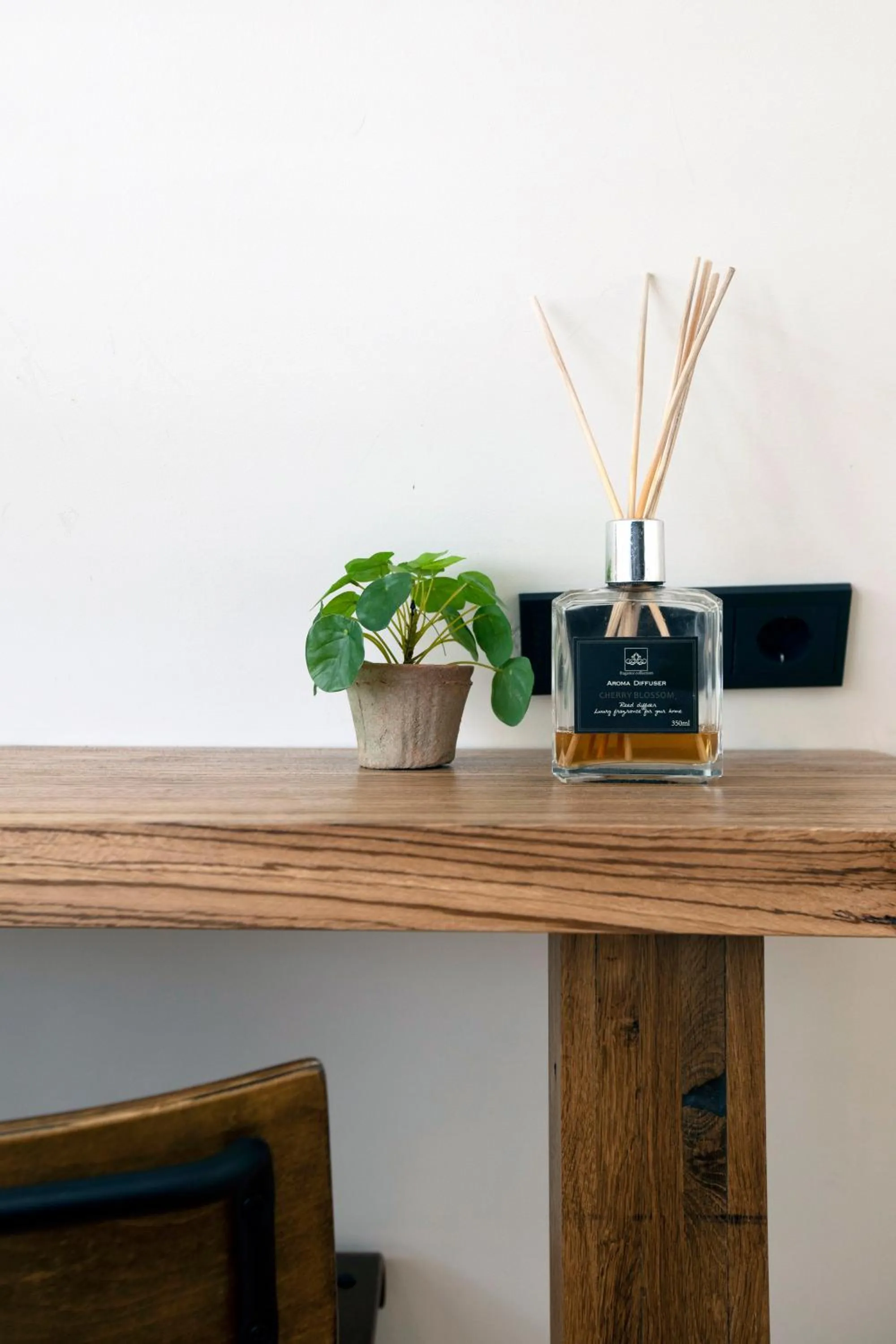 Decorative detail in Quentin Golden Bear Hotel