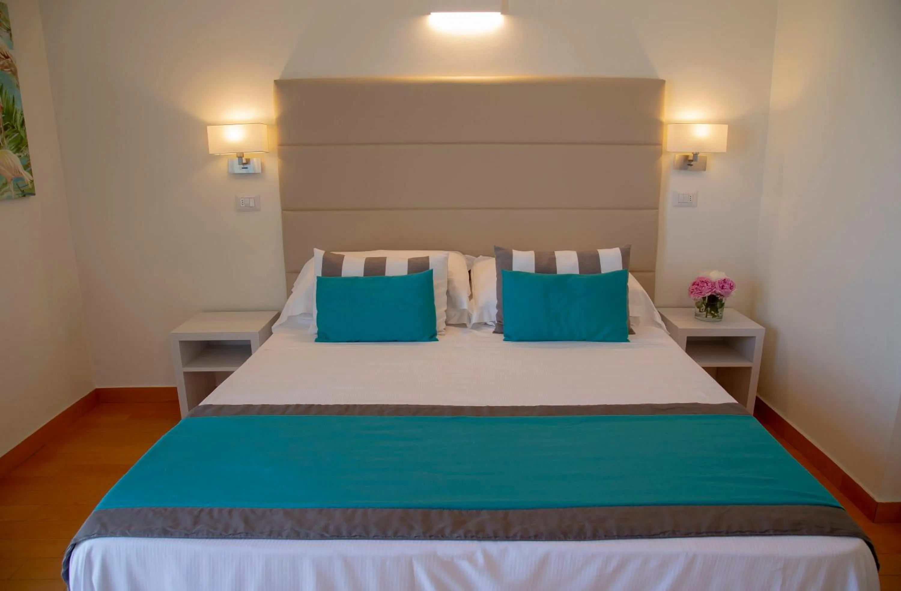 Bedroom, Bed in Hotel Mon Cheri