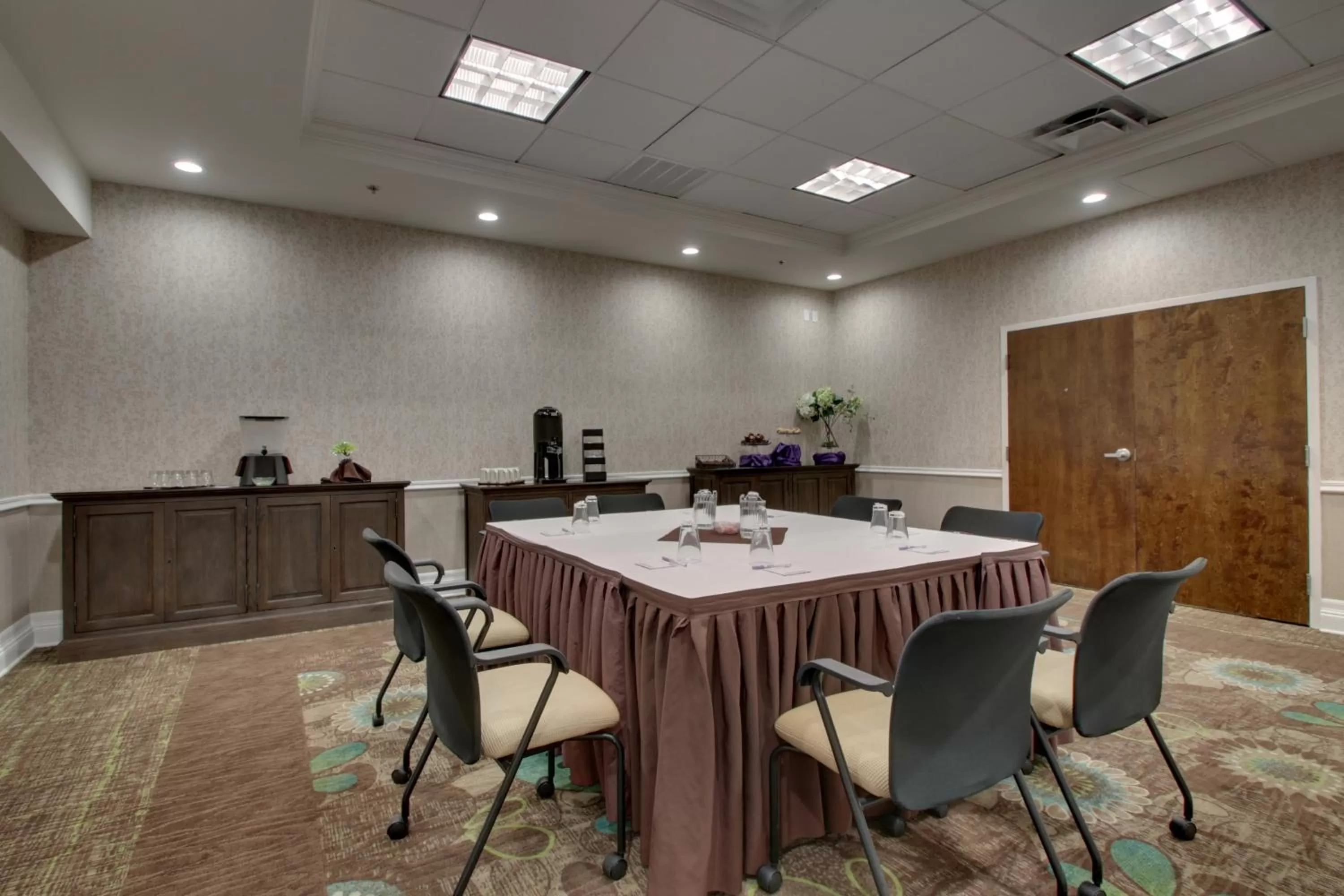 Meeting/conference room in Holiday Inn Resort Orlando - Lake Buena Vista by IHG