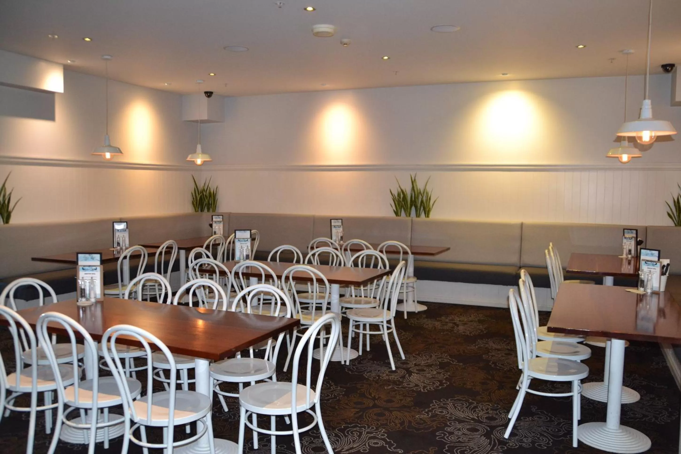 Restaurant/places to eat in Coniston Hotel Wollongong