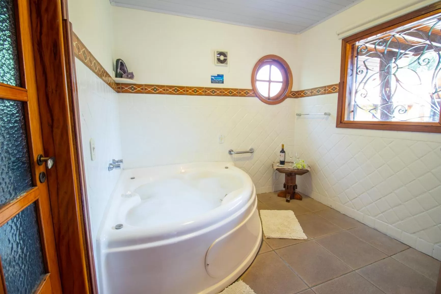 Bath, Bathroom in Pousada Ricanto Amore Mio