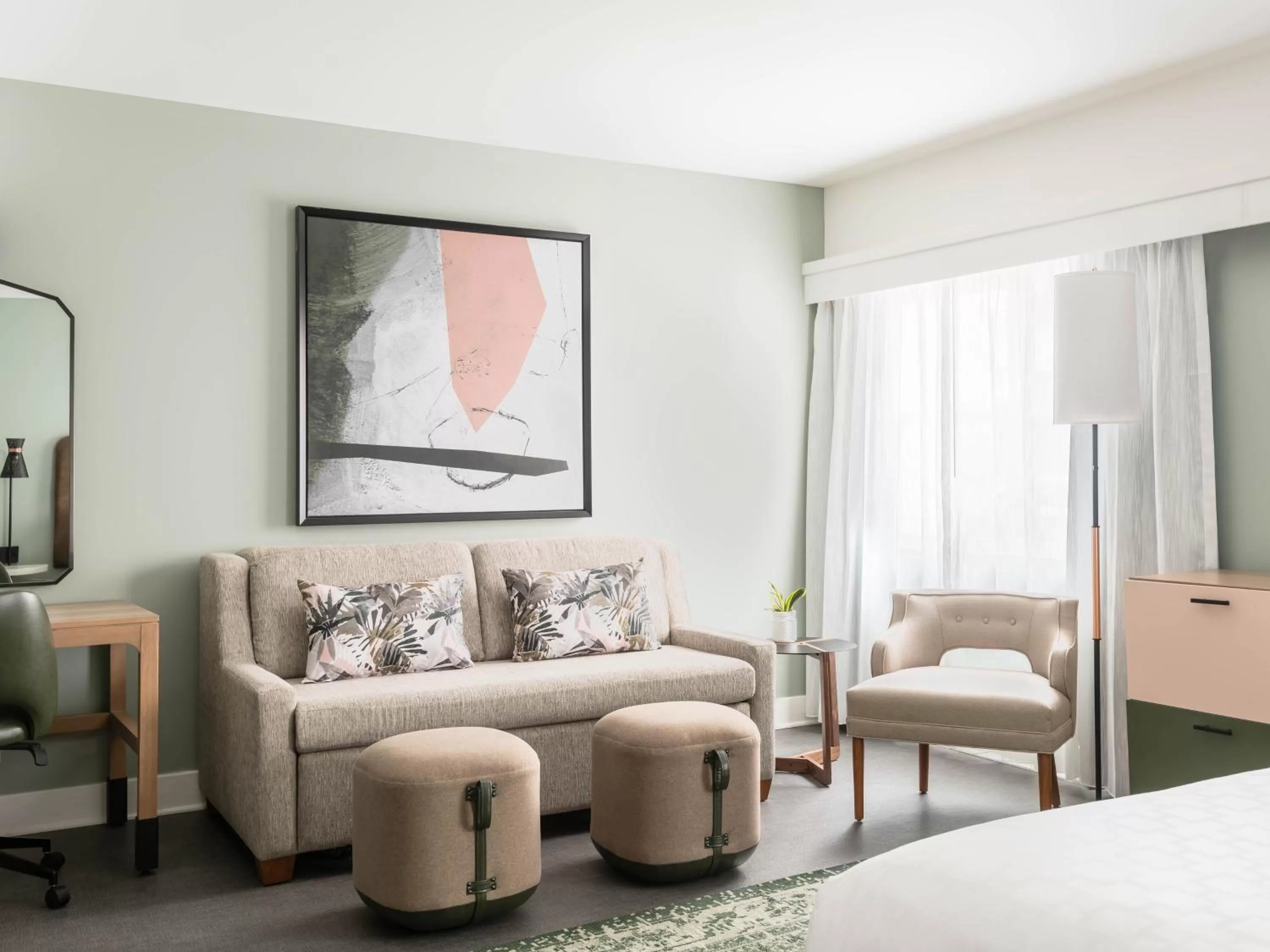 Photo of the whole room, Bed in Holiday Inn Express St. Louis Central West End by IHG