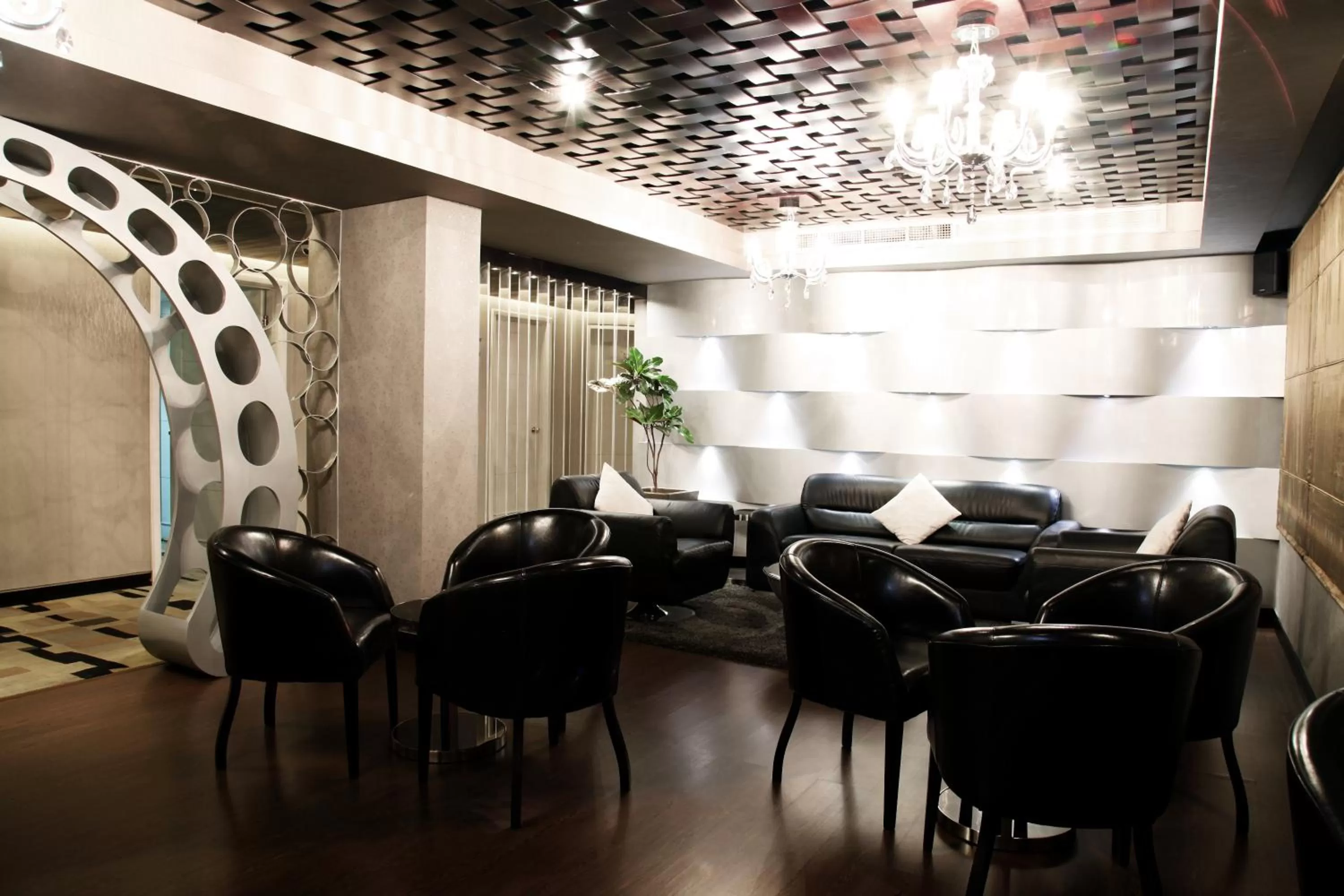 Lounge or bar in Java Paragon Hotel & Residences