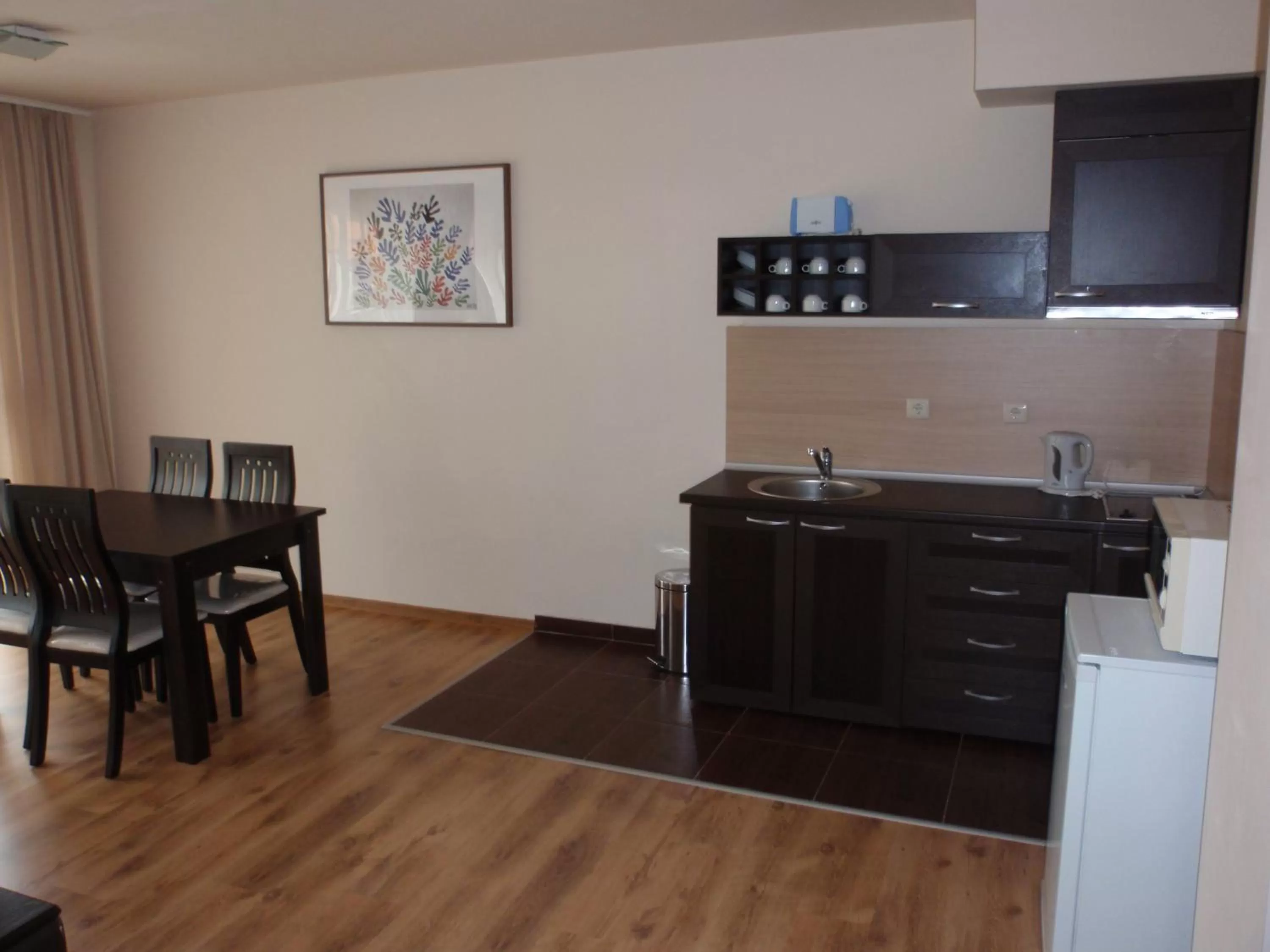 Kitchen or kitchenette in Bansko Royal Towers Hotel