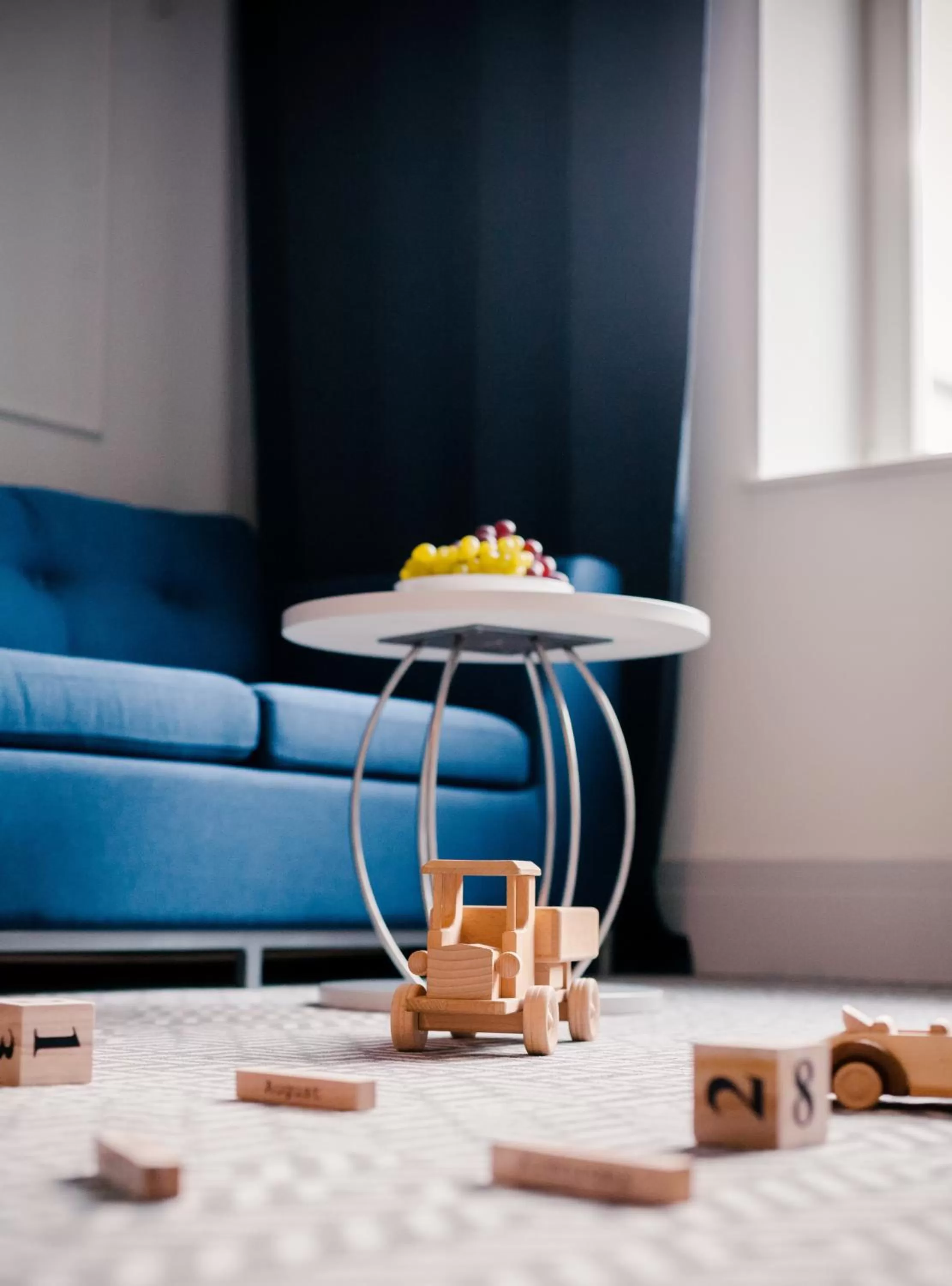 Living room in Amber Design Residence