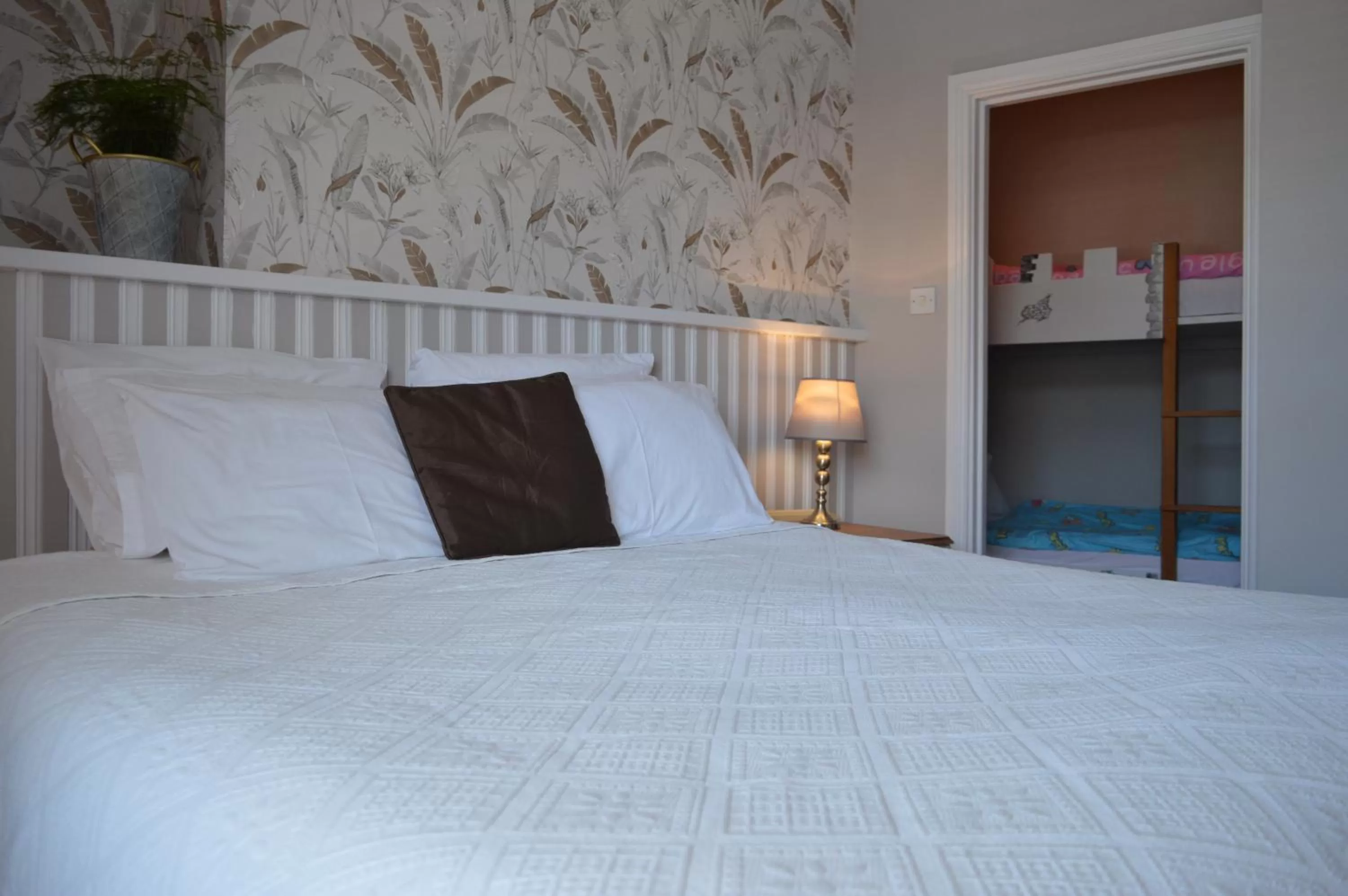 Classic Family Room in The Ilchester Arms Hotel, Ilchester Somerset