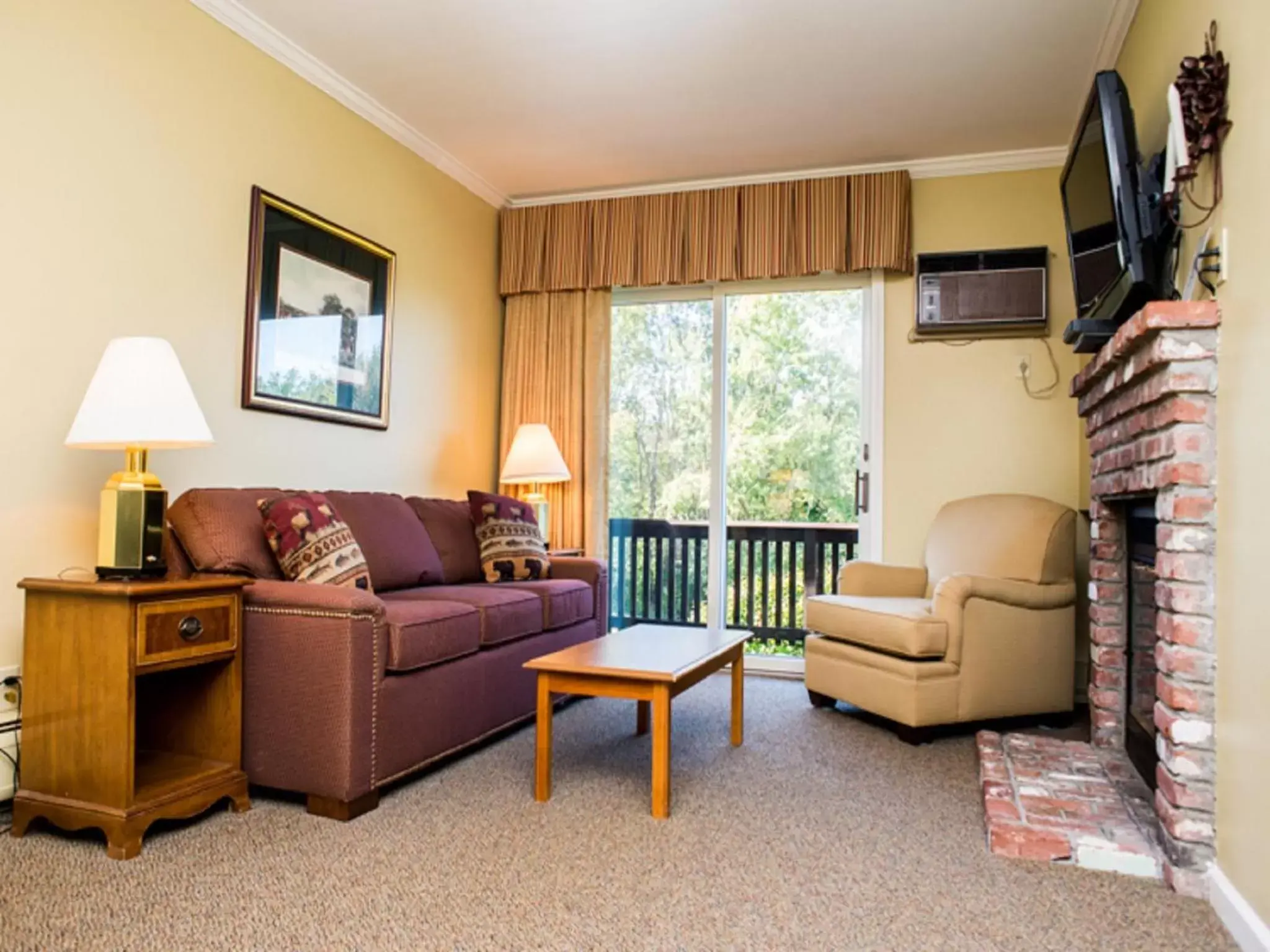 One-Bedroom Suite in Manchester View One-Bedroom Suite in Manchester View