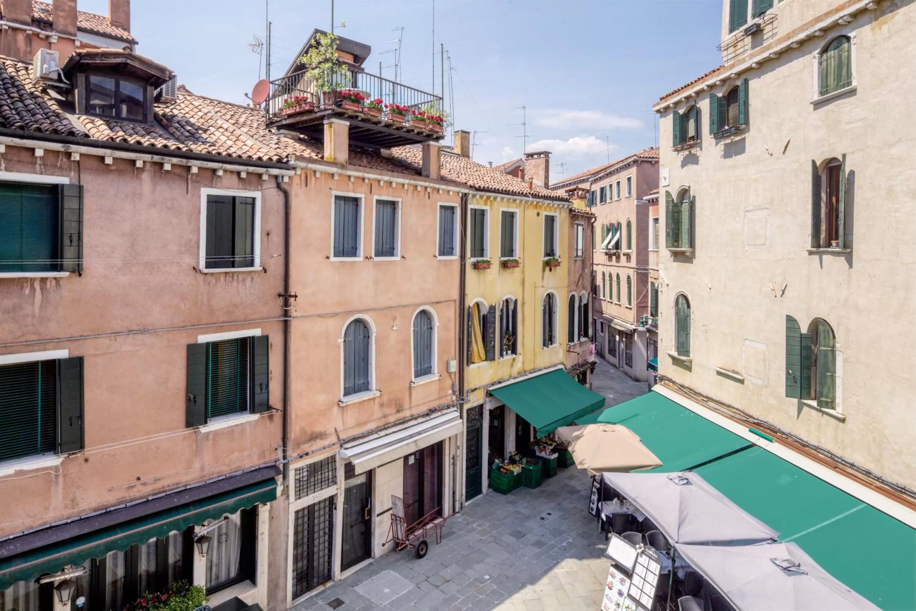 Property building in Hotel Nuovo Teson