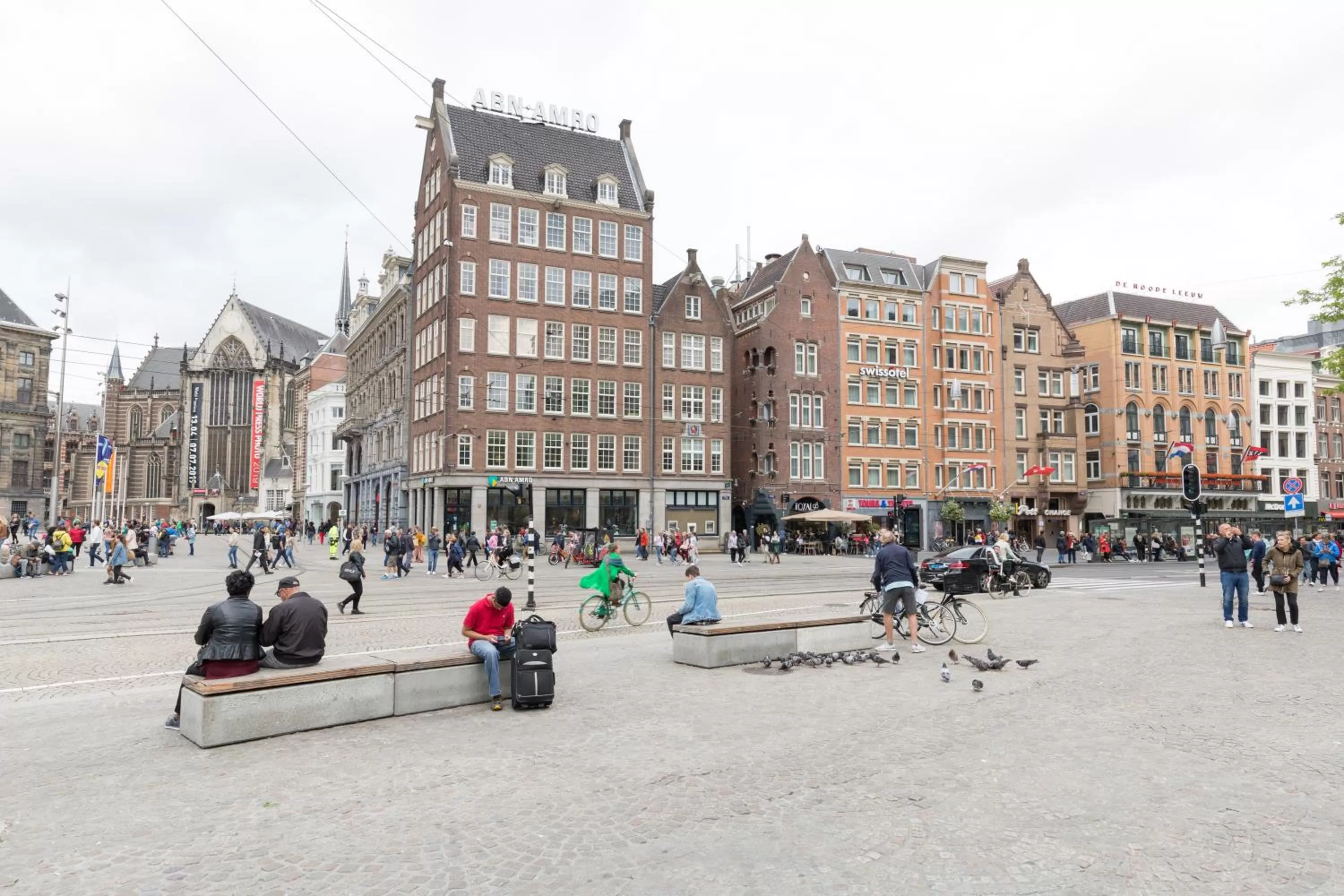 Property building in Hotel Amsterdam De Roode Leeuw